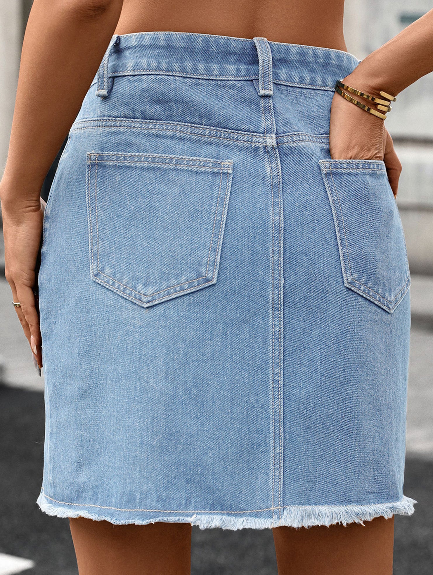 Washed Slit Denim Mini Skirt_CWJSK00274