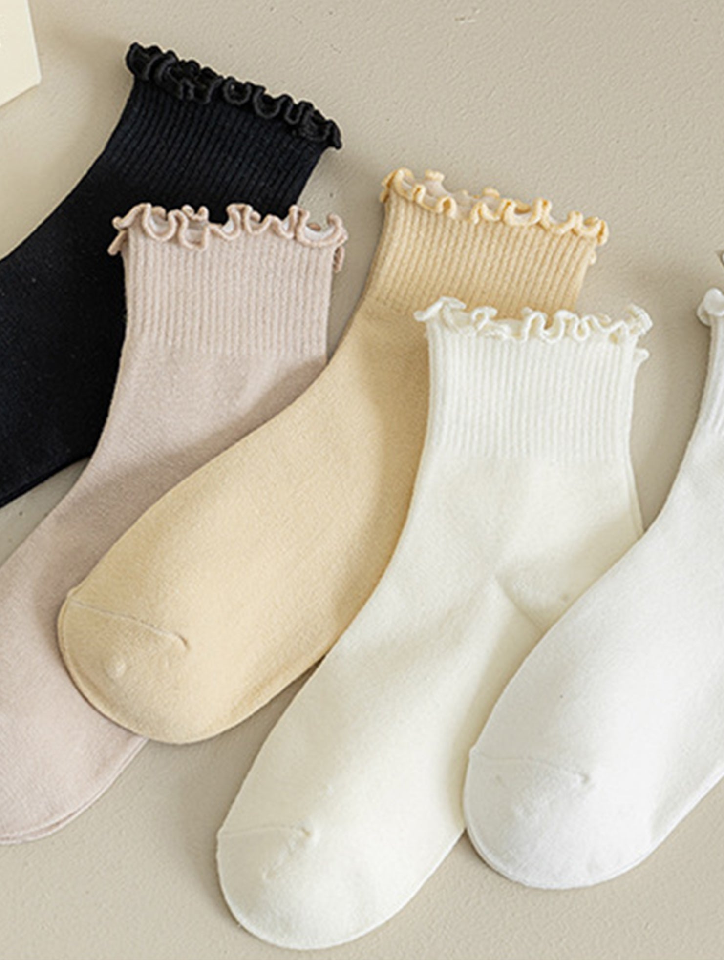 Womens Solid Color Ruffle Ankle Socks_CWMS0127