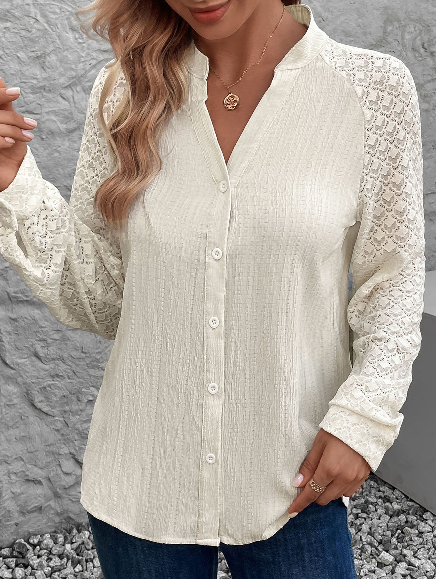 Stand collar pleated lace solid color shirt