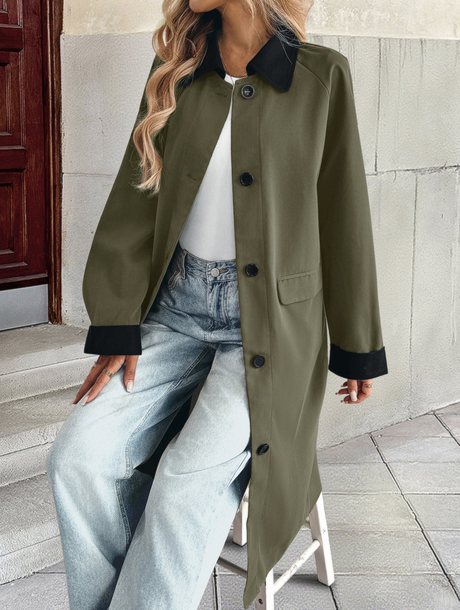 Elongated single-breasted lapel colorblock coat