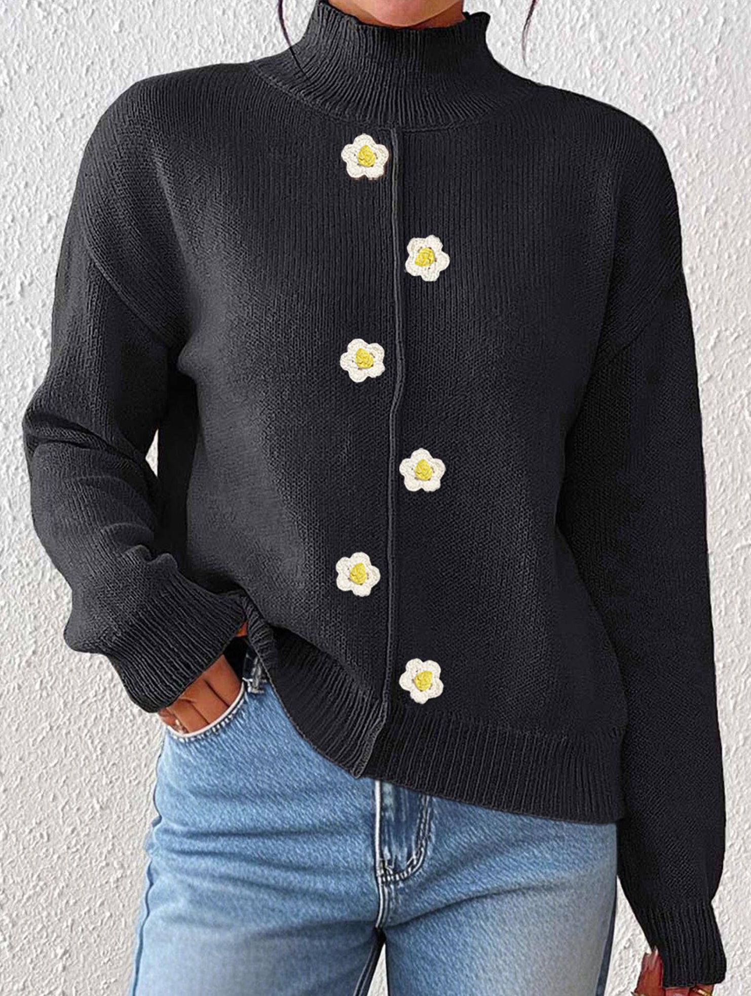 Crochet half-mocked pullover sweater