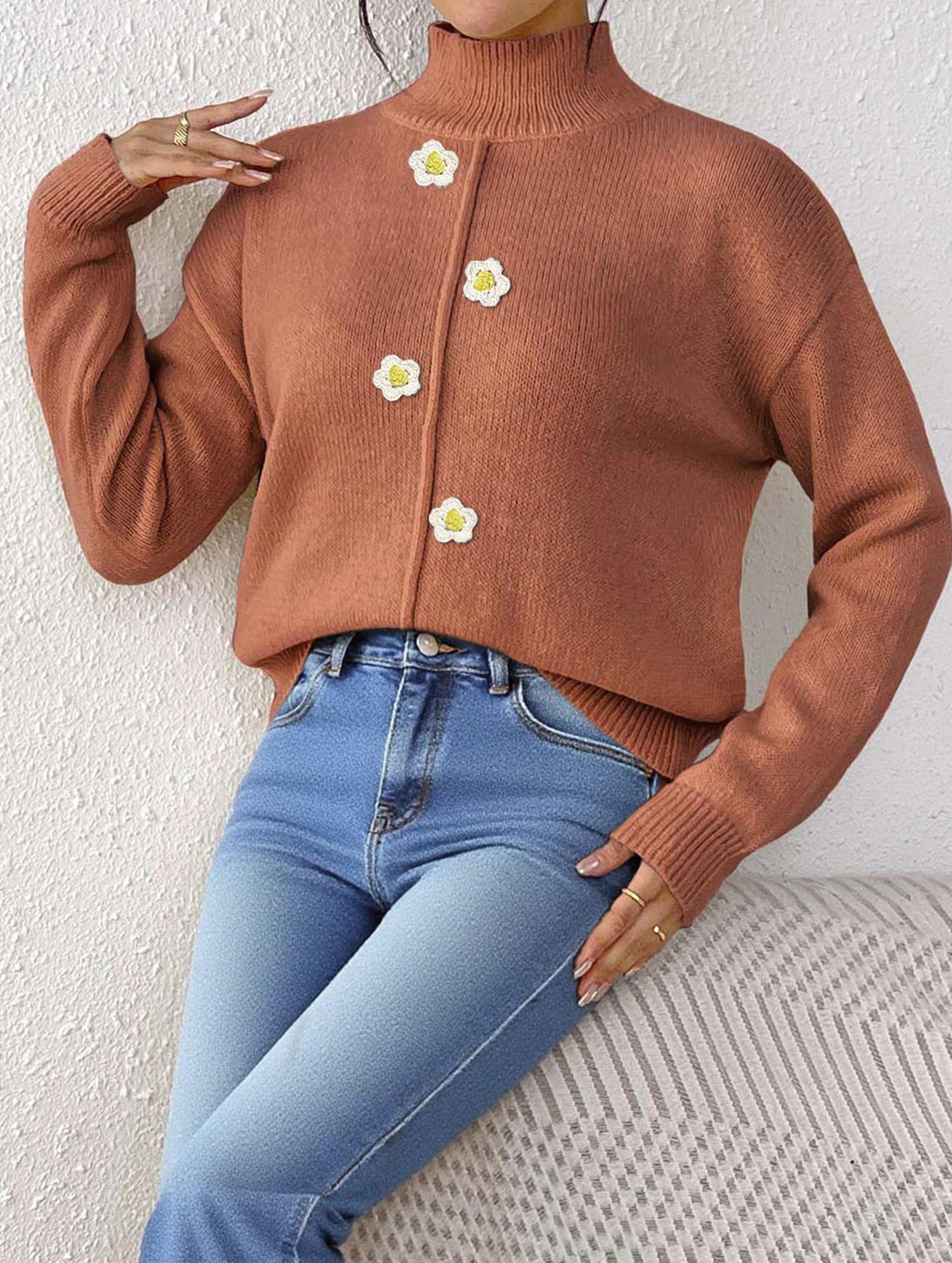 Crochet half-mocked pullover sweater