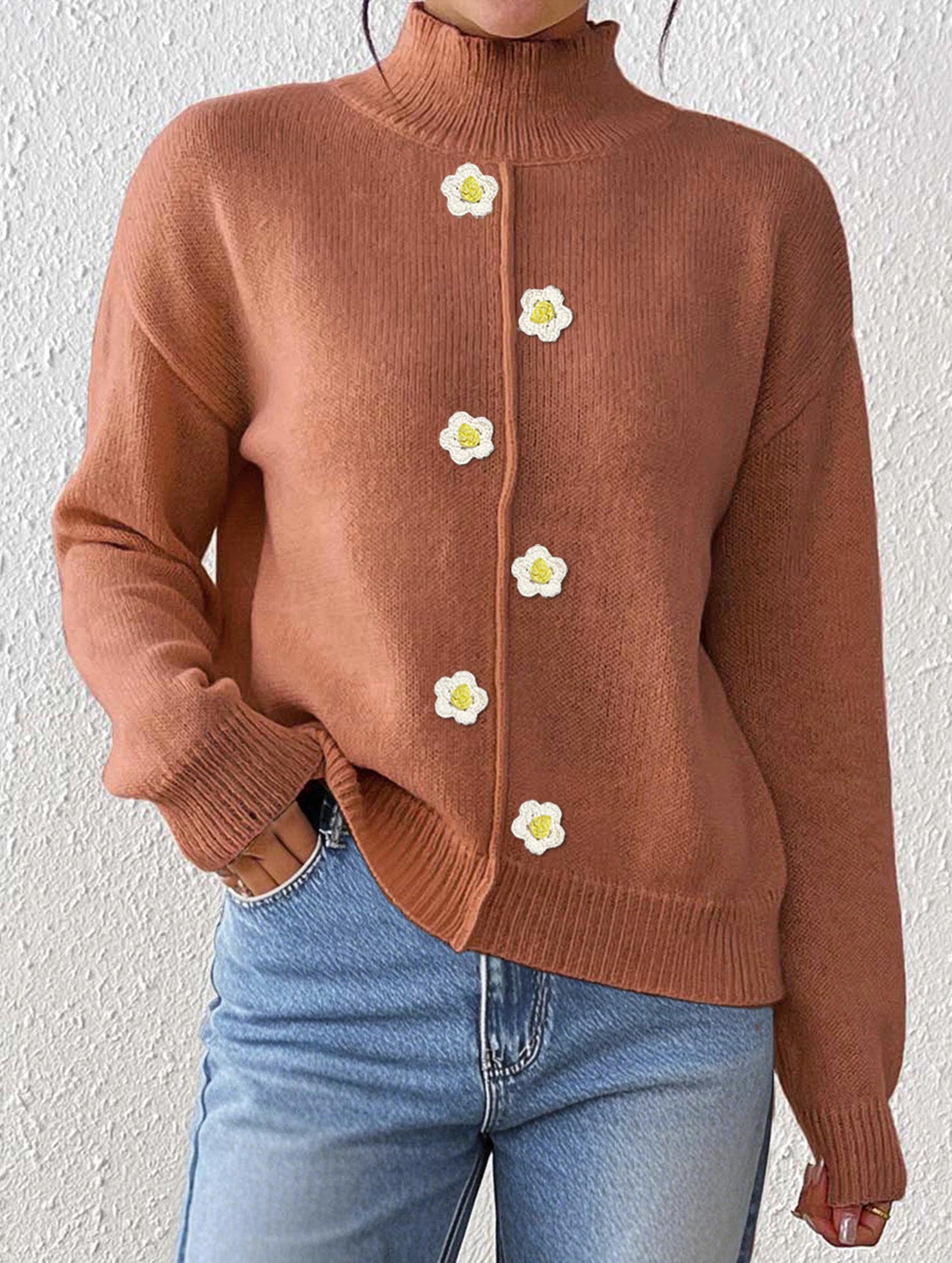 Crochet half-mocked pullover sweater