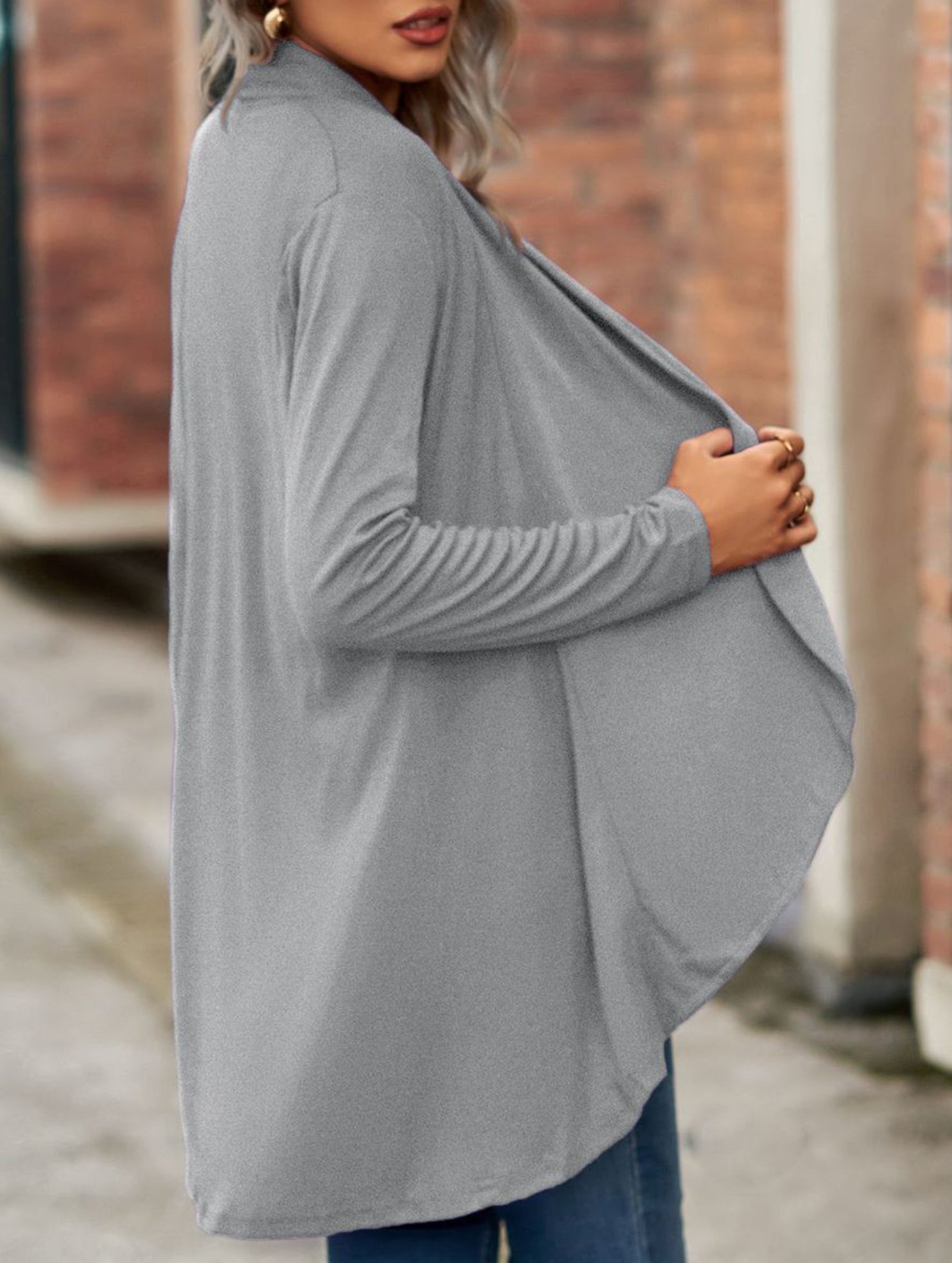 Women's knitted solid color loose cardigan