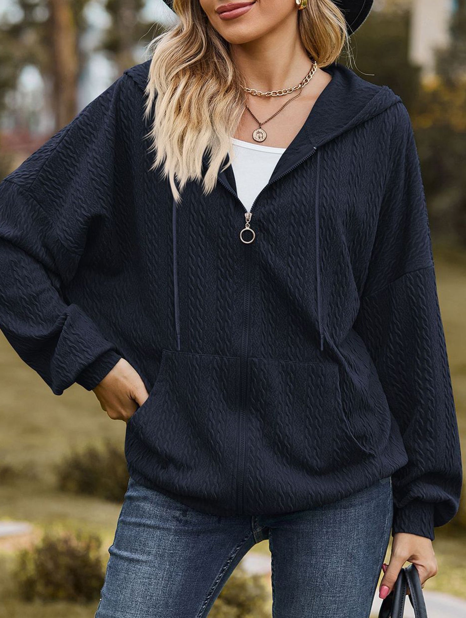 Pocket long-sleeved loose hooded sweatshirt