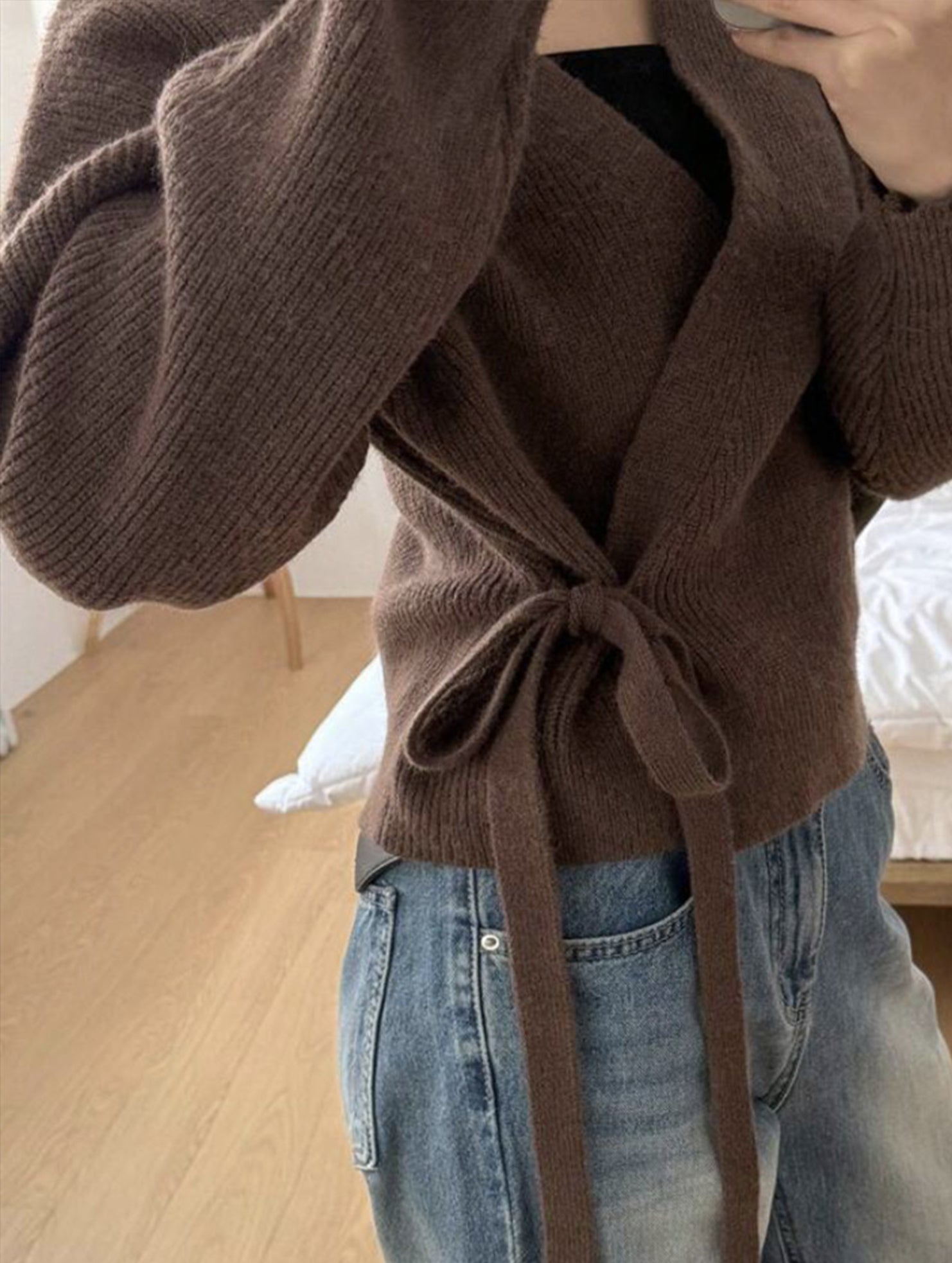 V-neck fitted waist belted knit cardigan