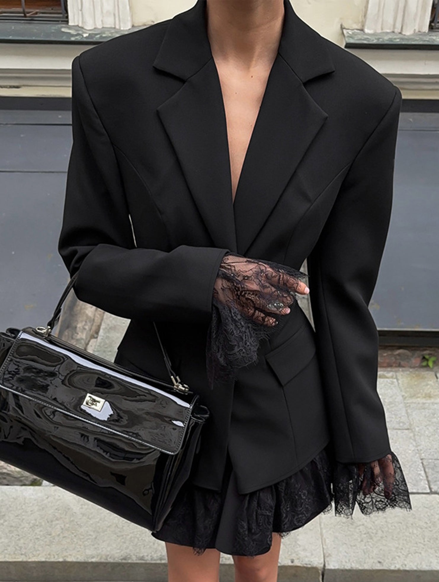 Versatile waist-cinching lace-trimmed suit jacket