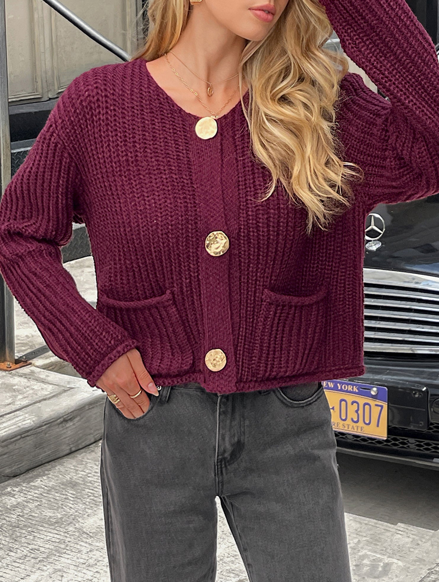 Casual long-sleeved shirts and sweaters