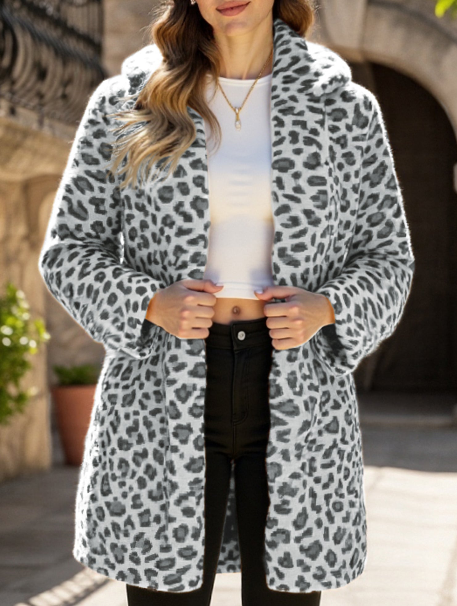 Stylish loose leopard print coat