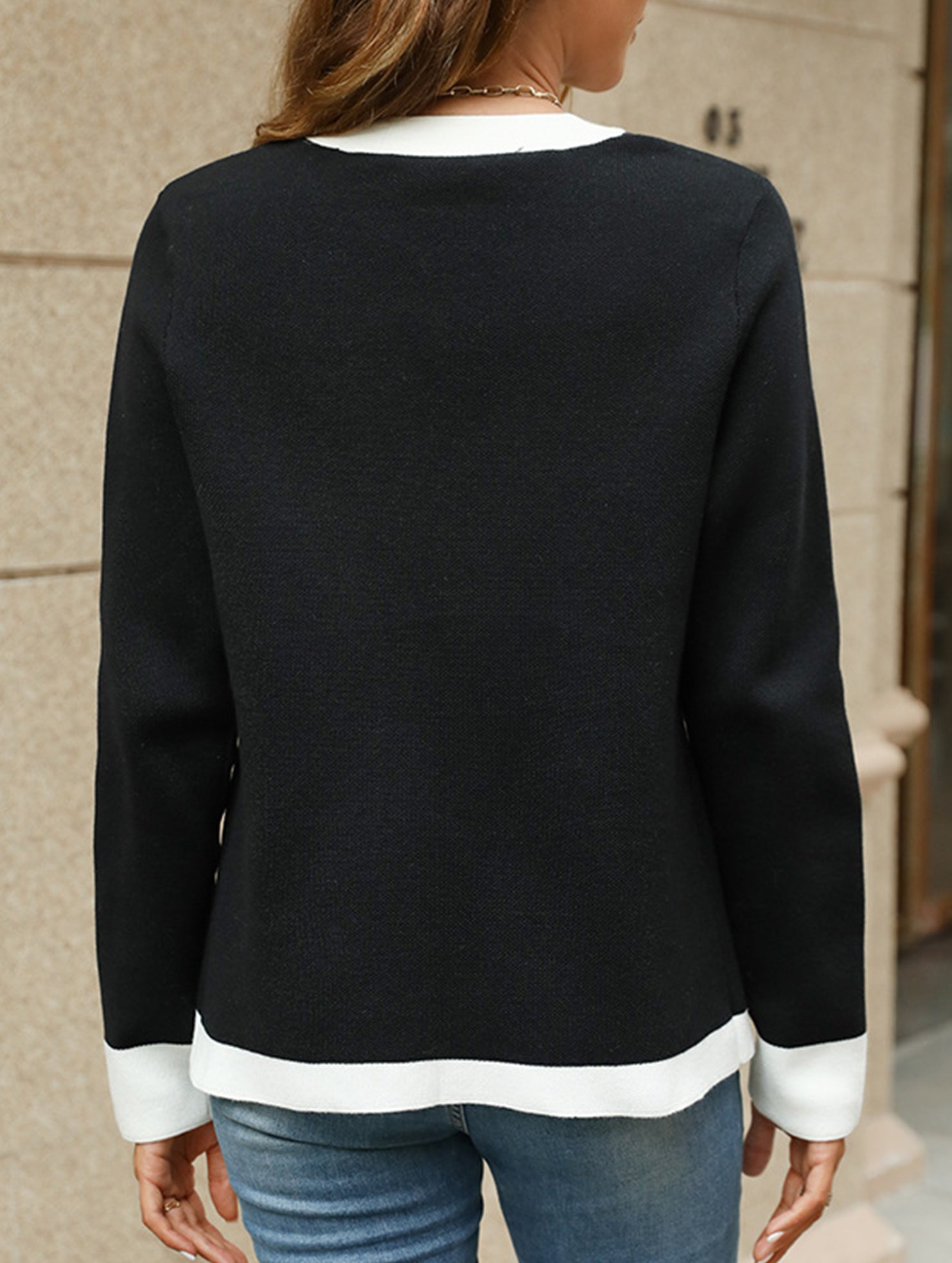 Casual V-neck knitted cardigan