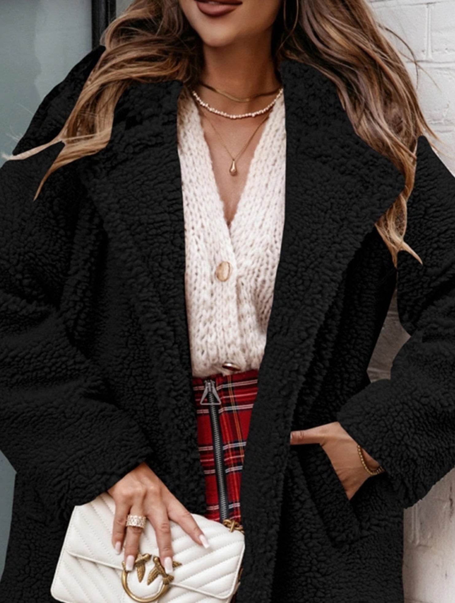 long-sleeved fur collared jacket