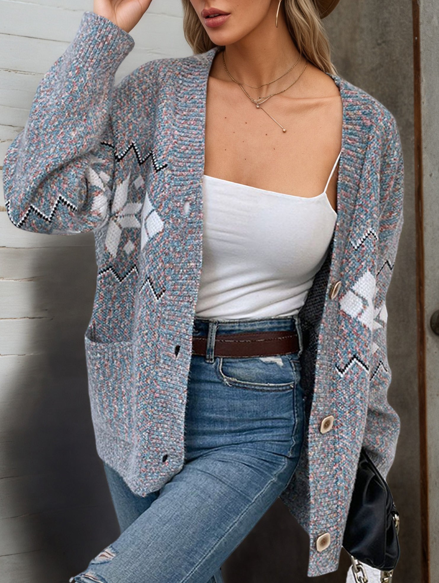 V-neck snowflake jacquard knit sweater