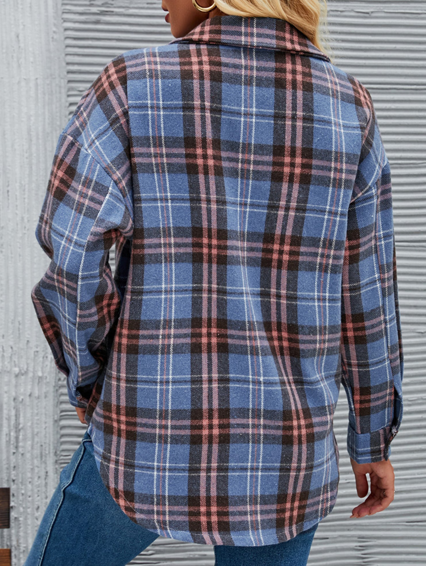 Stylish single-breasted plaid loose wool shirt for women