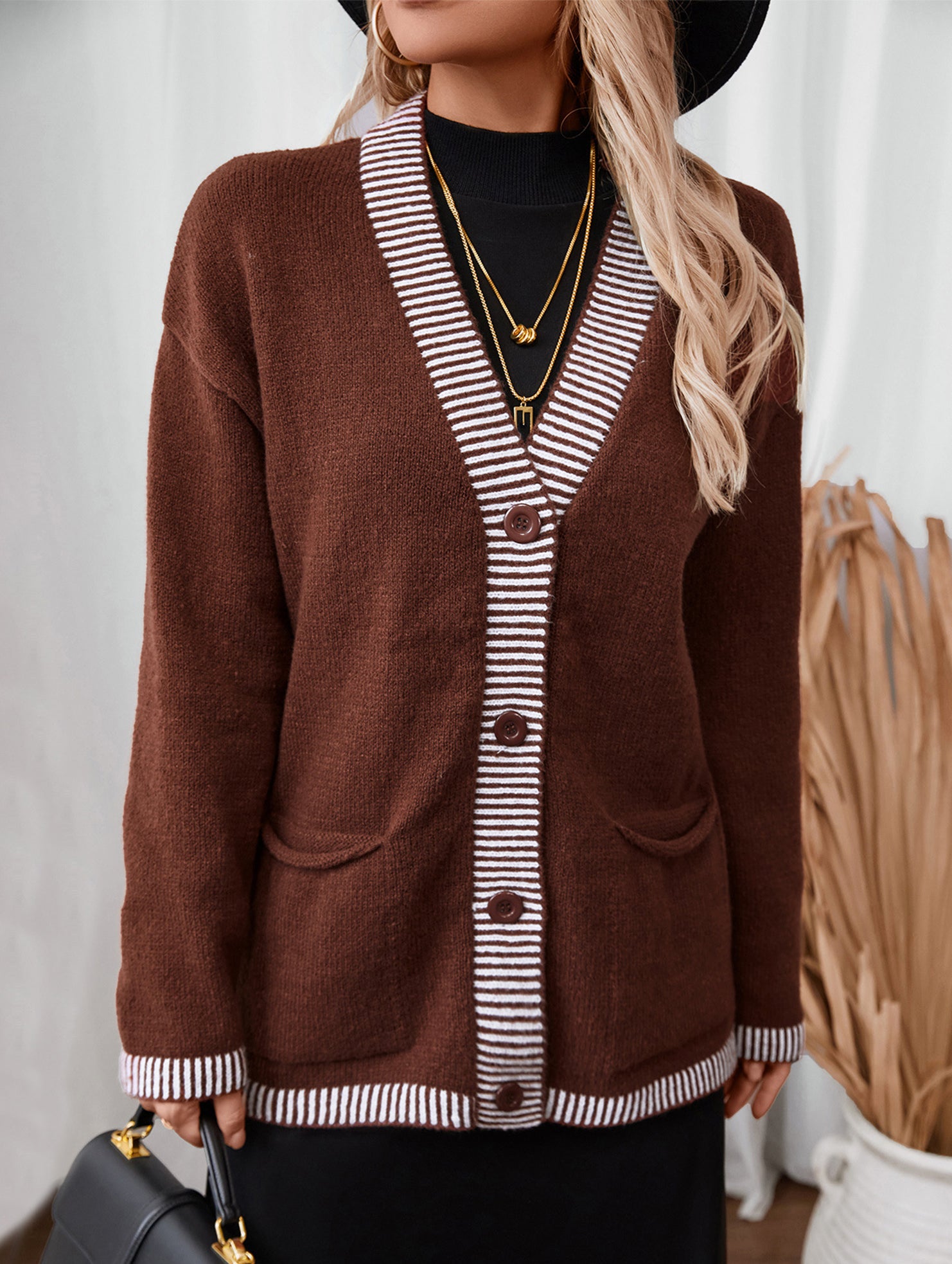 Striped Knit Cardigan with Pockets_CWOCAL01794