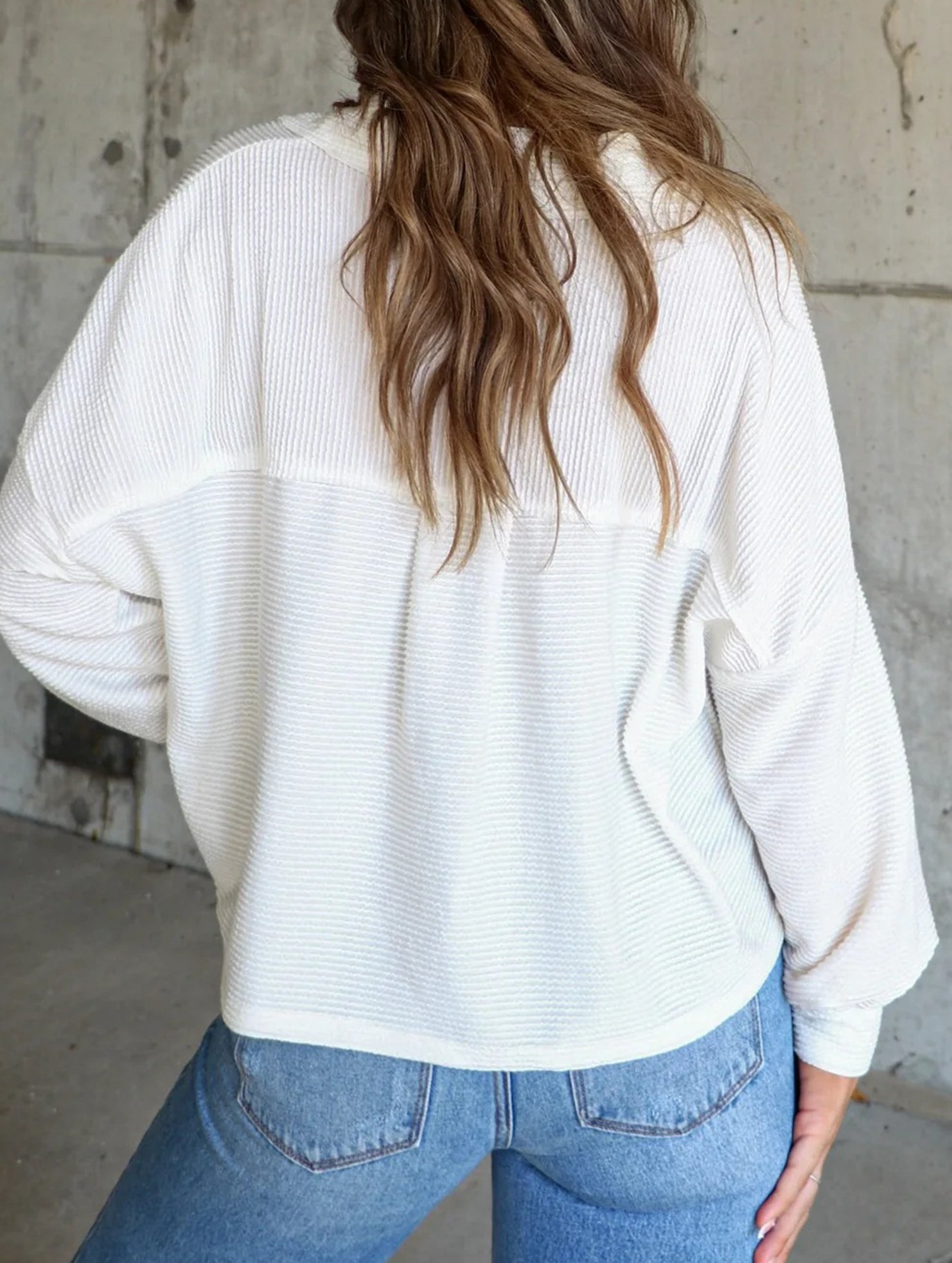 Short casual ribbed single-breasted coat for women