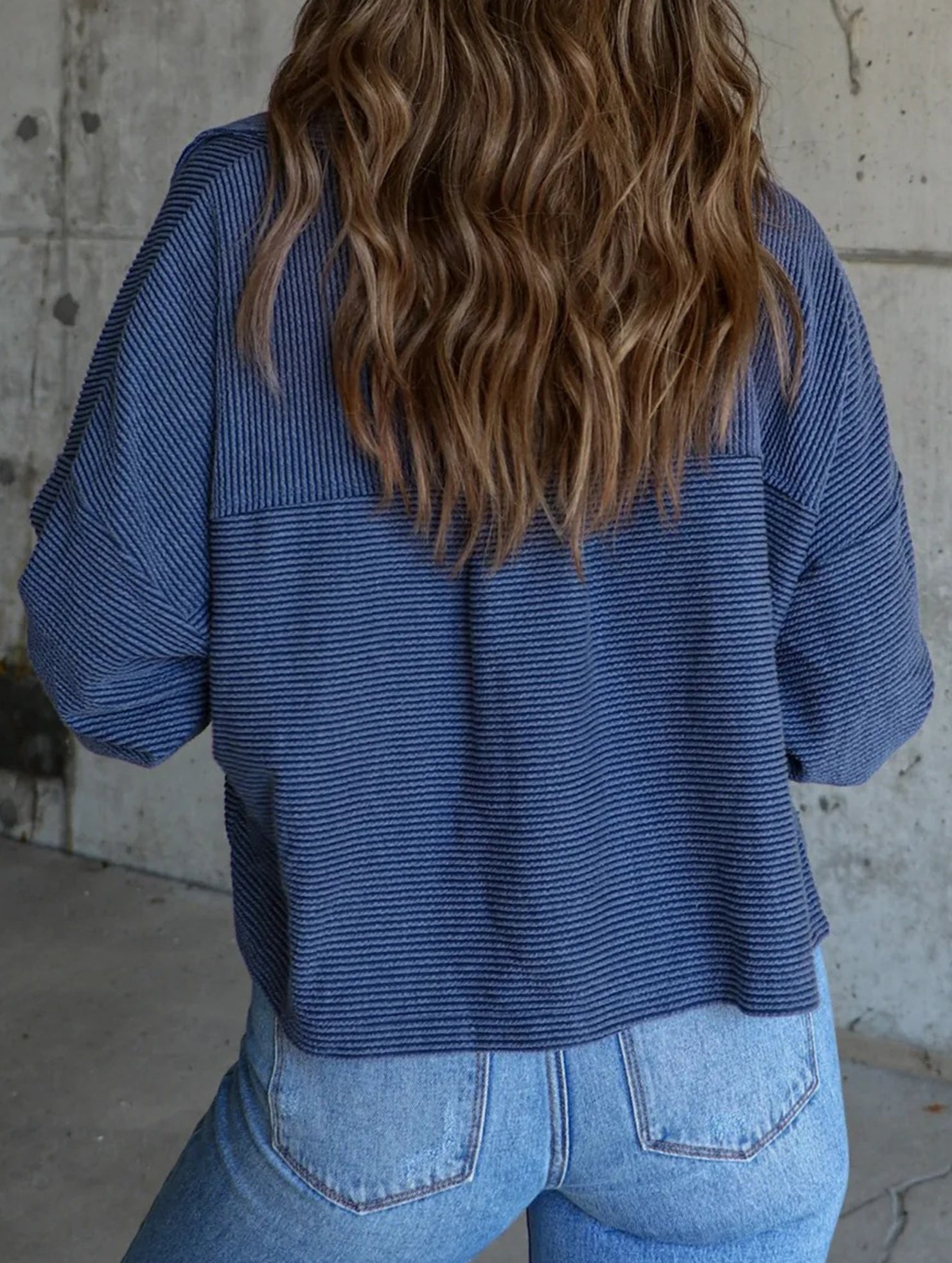 Short casual ribbed single-breasted coat for women