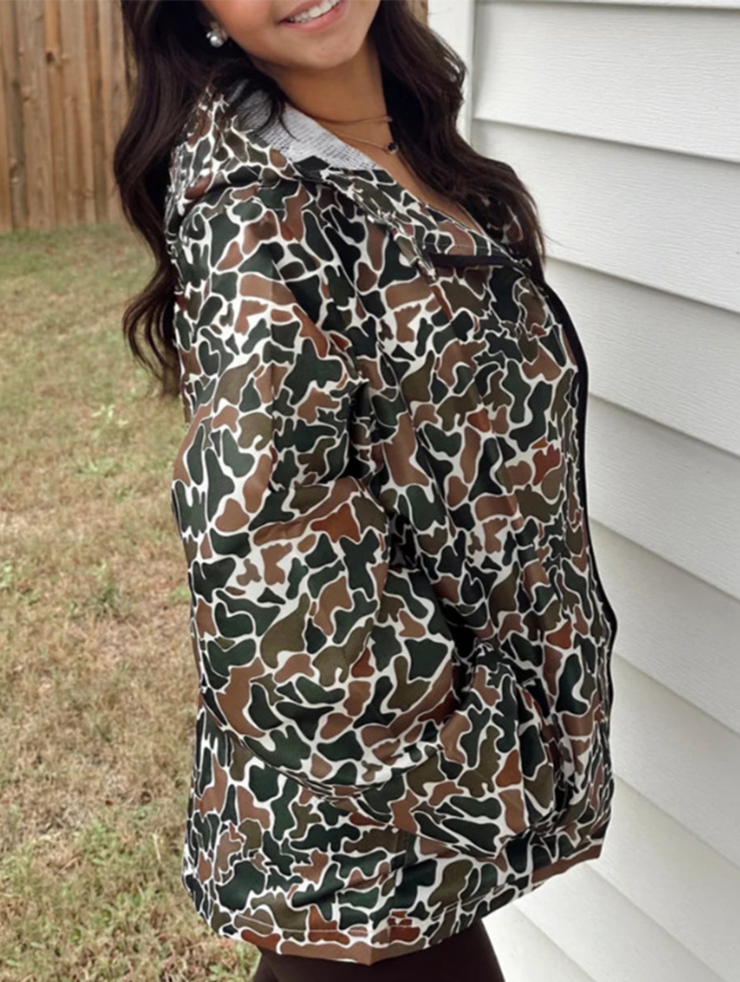 Camouflage long-sleeved zip-up jacket