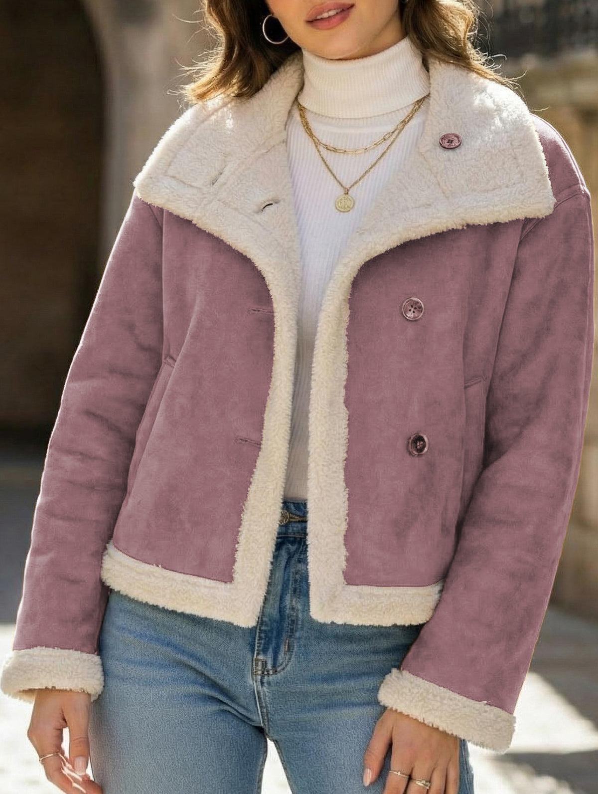 Warm and comfortable long-sleeved jacket