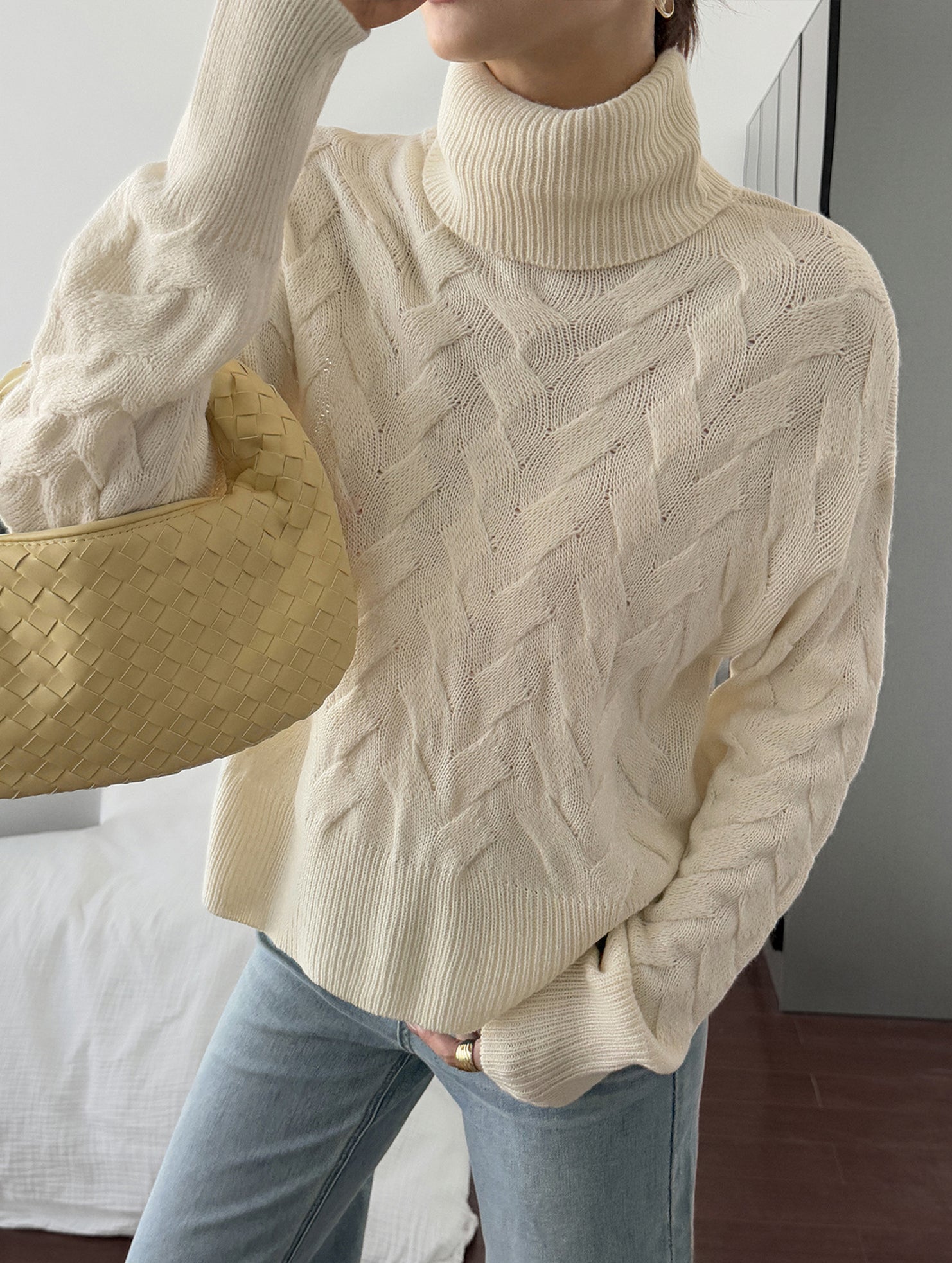 Casual solid color wool long-sleeved sweater