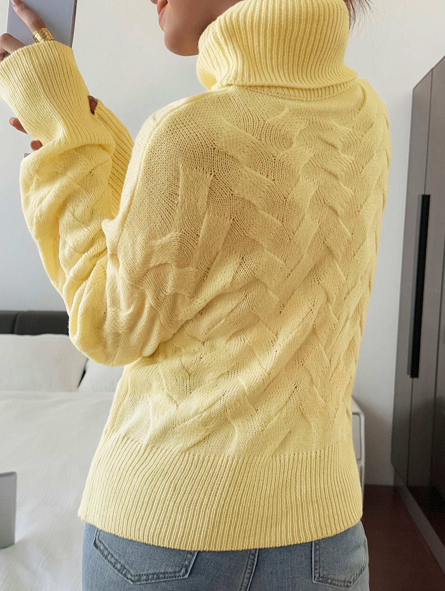 Casual solid color wool long-sleeved sweater