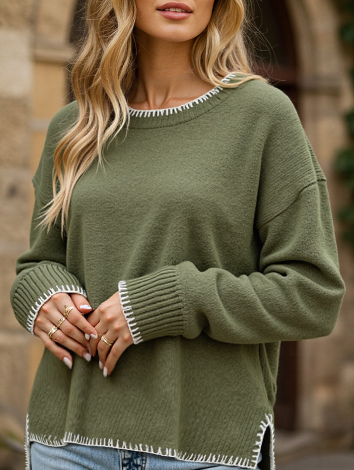 Versatile crew neck casual long-sleeved sweater