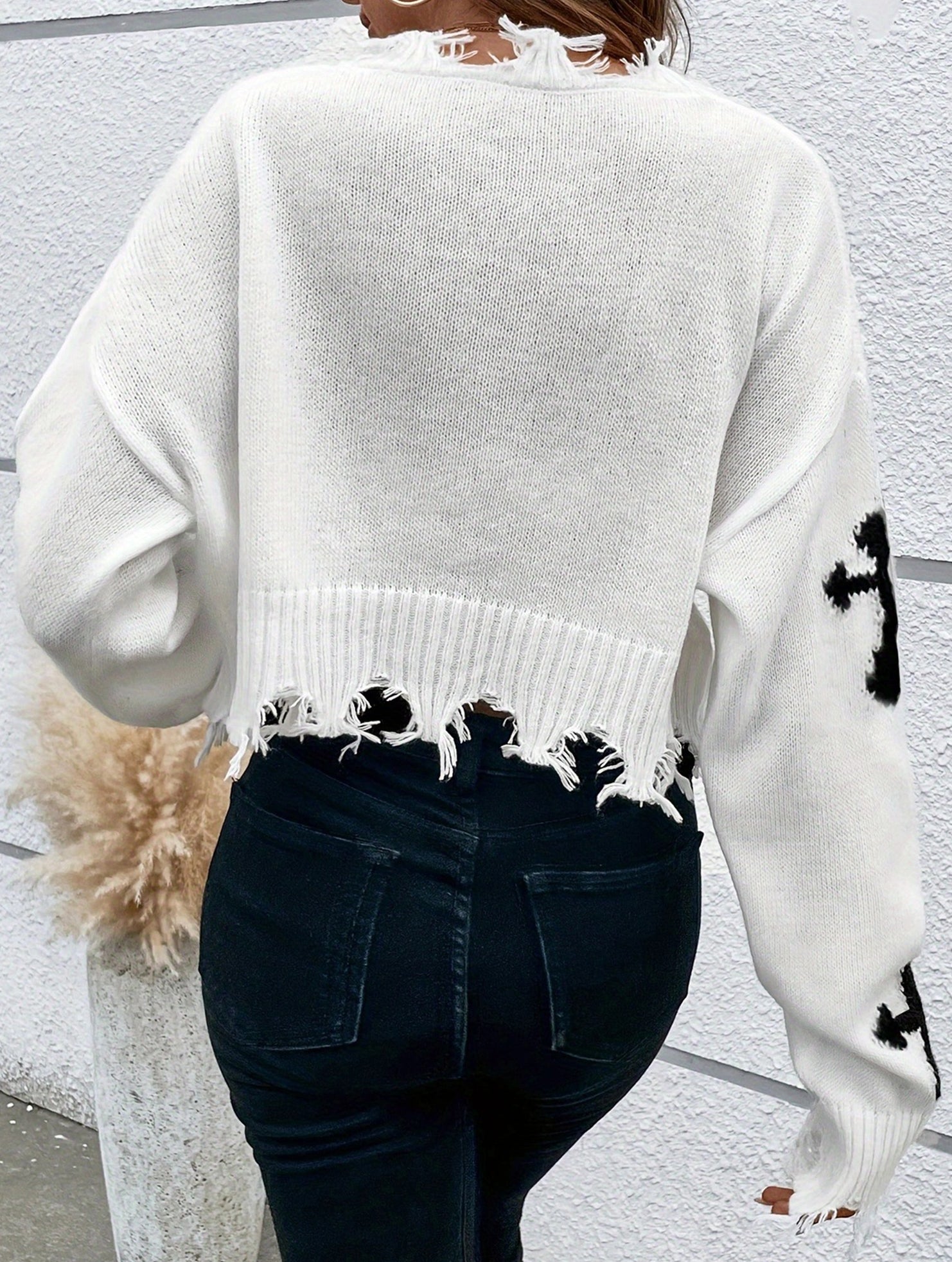 Ripped tassel long-sleeved loose-fitting sweater
