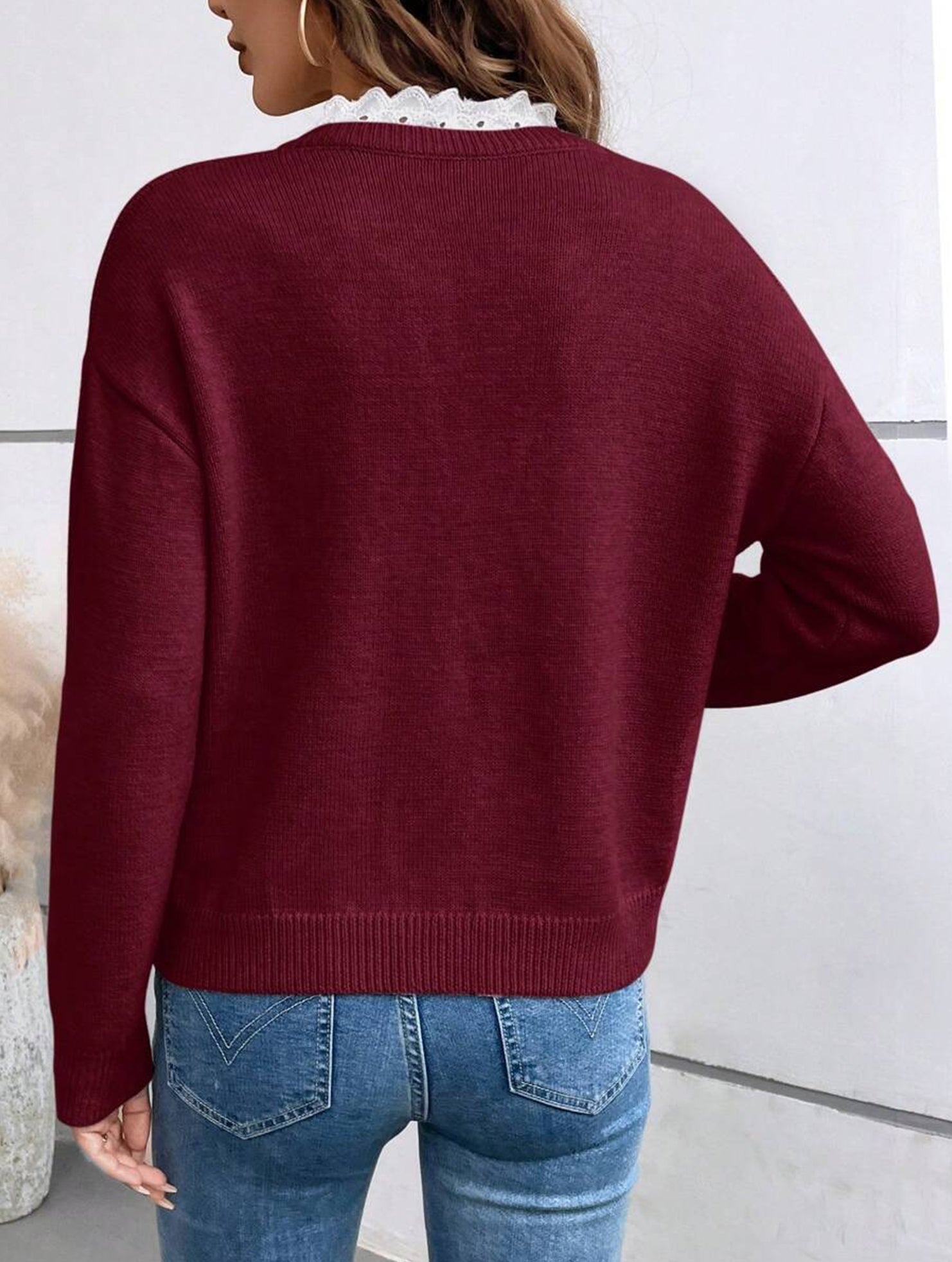 Lace V-neck loose sweater