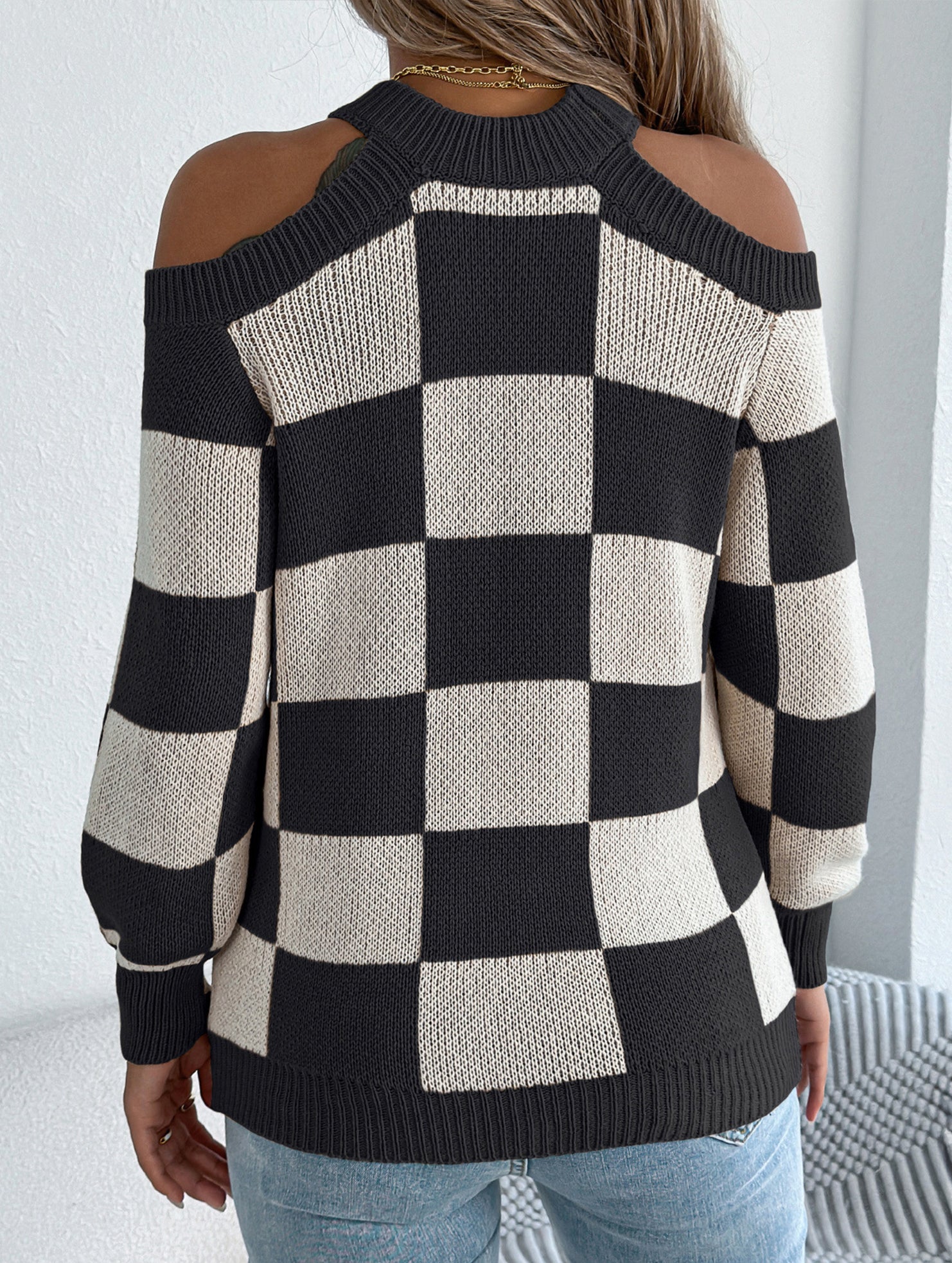 Casual off-the-shoulder contrast plaid sweater