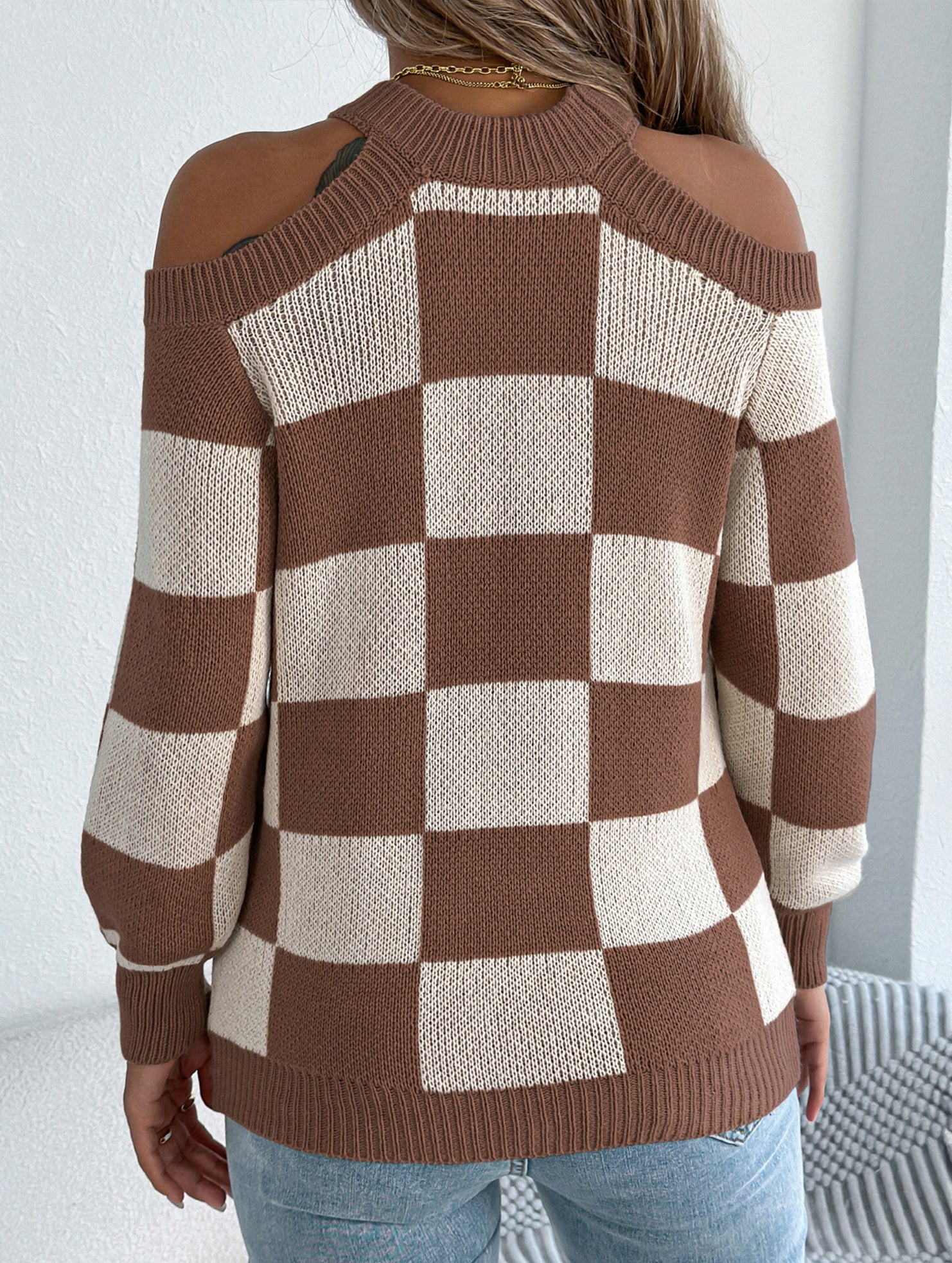 Casual off-the-shoulder contrast plaid sweater