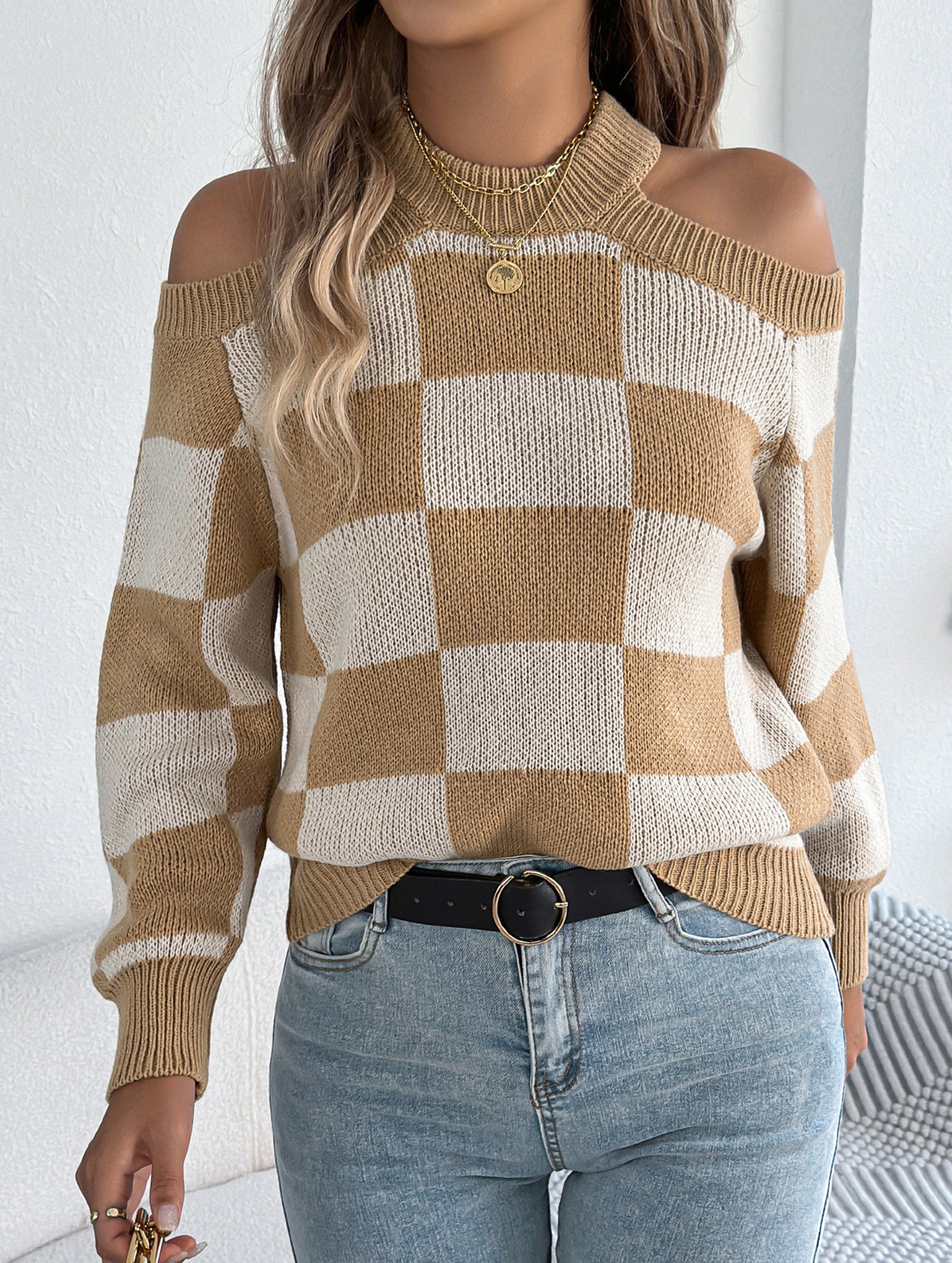 Casual off-the-shoulder contrast plaid sweater