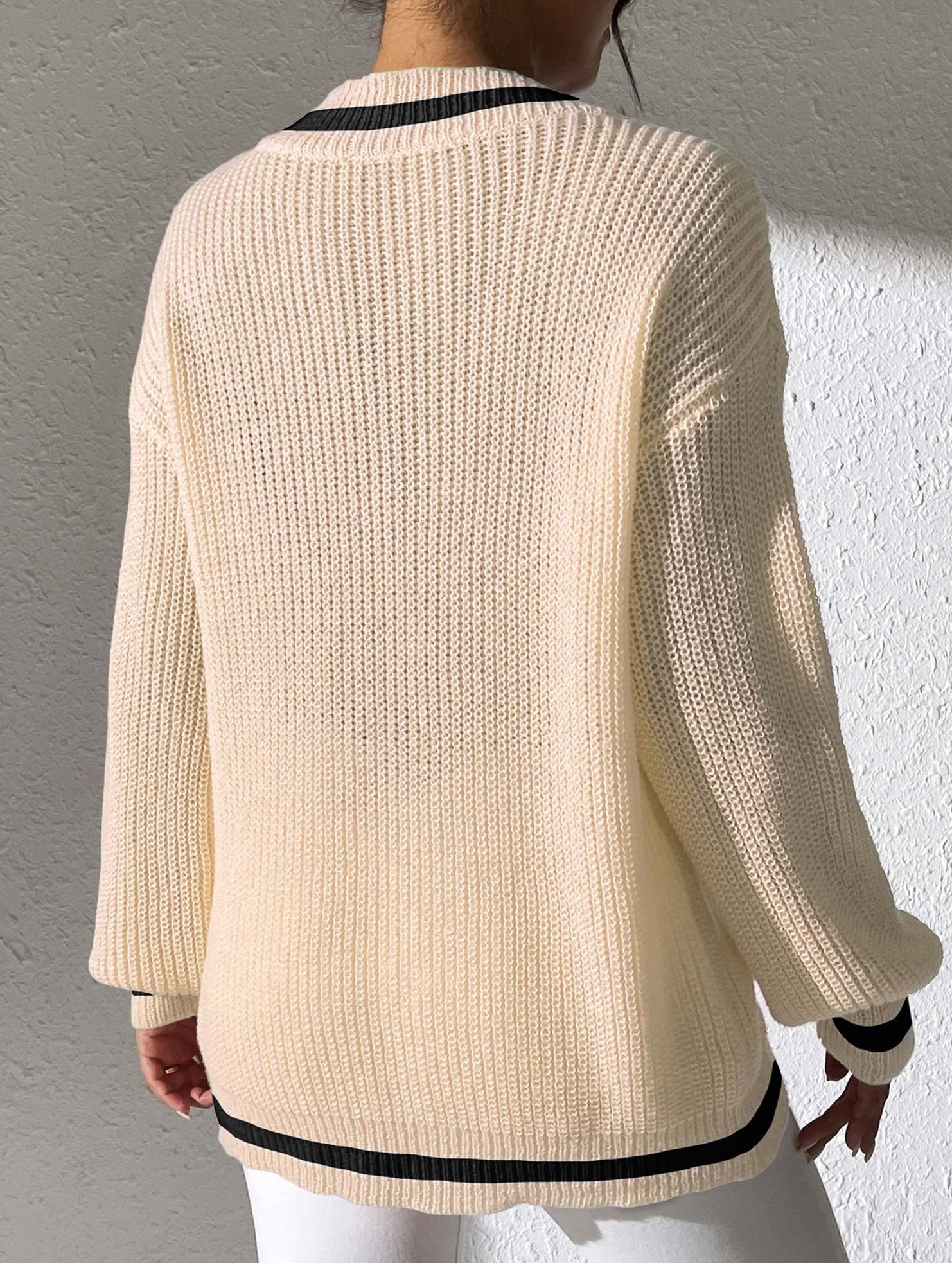 Contrast color V-neck loose sweater