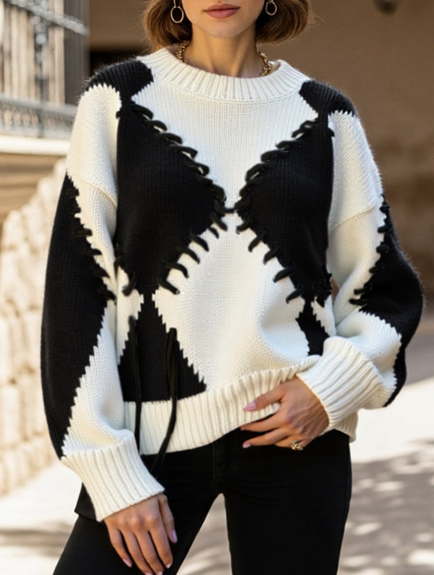 Crew neck long sleeve contrast color sweater