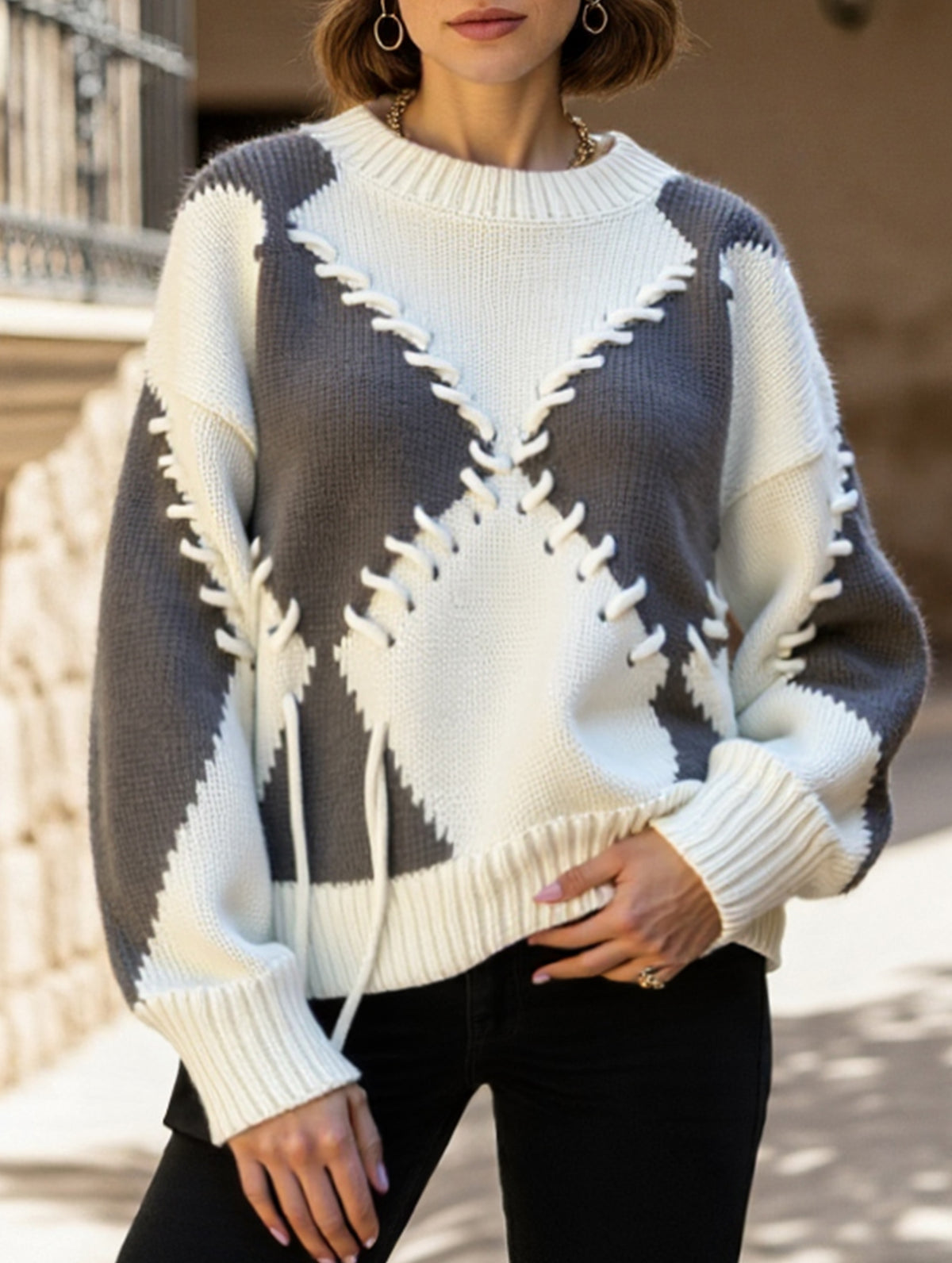 Crew neck long sleeve contrast color sweater