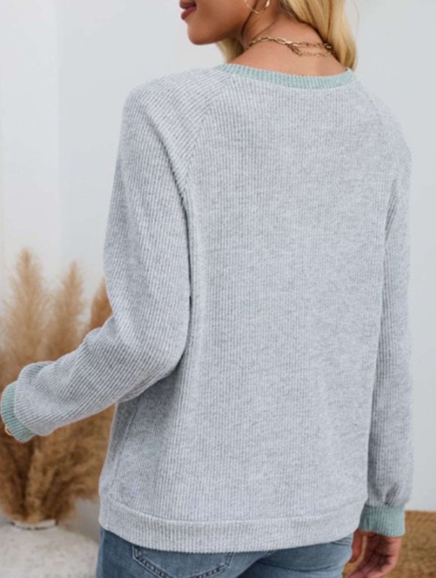 Casual fake two-piece loose long-sleeved top