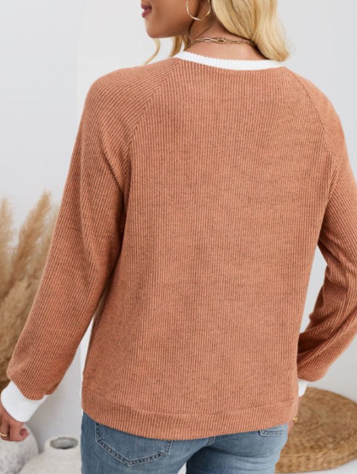 Casual fake two-piece loose long-sleeved top