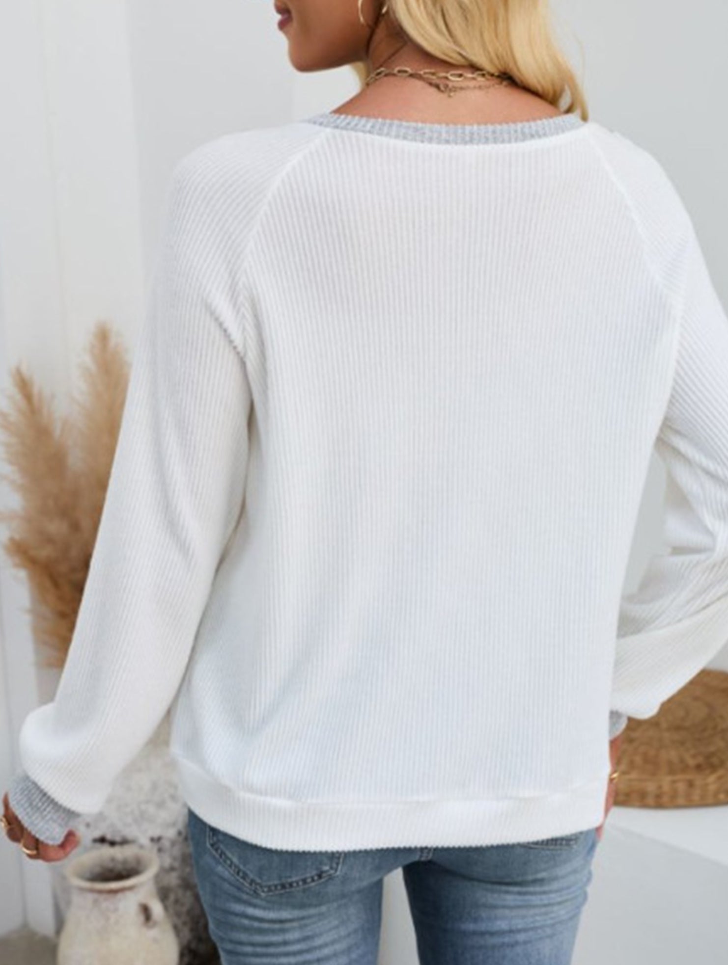 Casual fake two-piece loose long-sleeved top