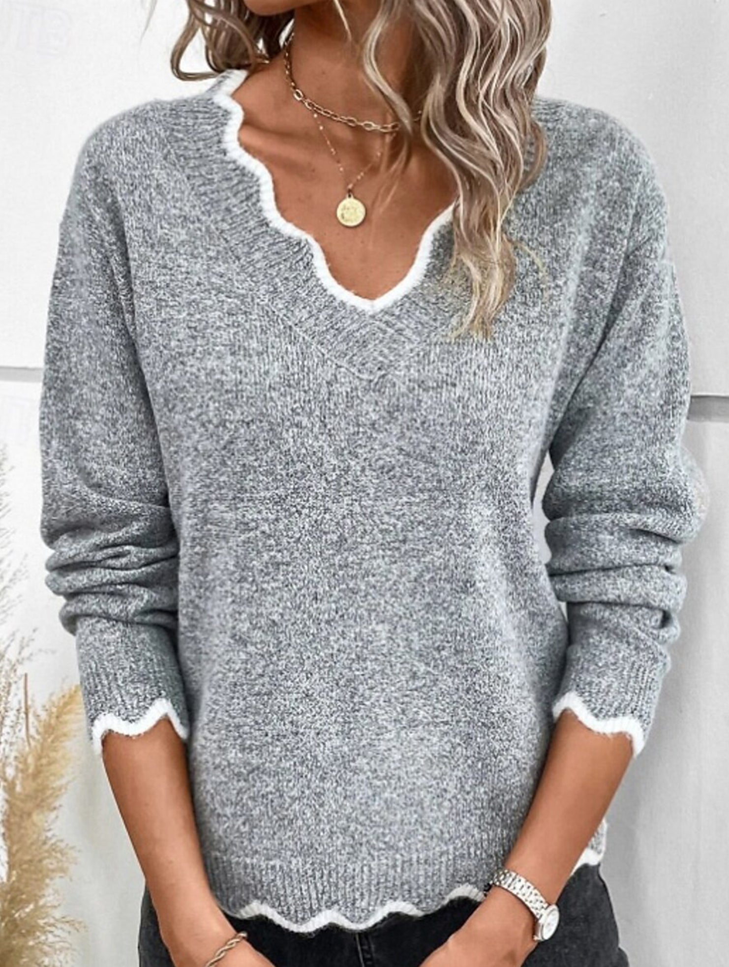Hollow-out long-sleeved pullover knit sweater