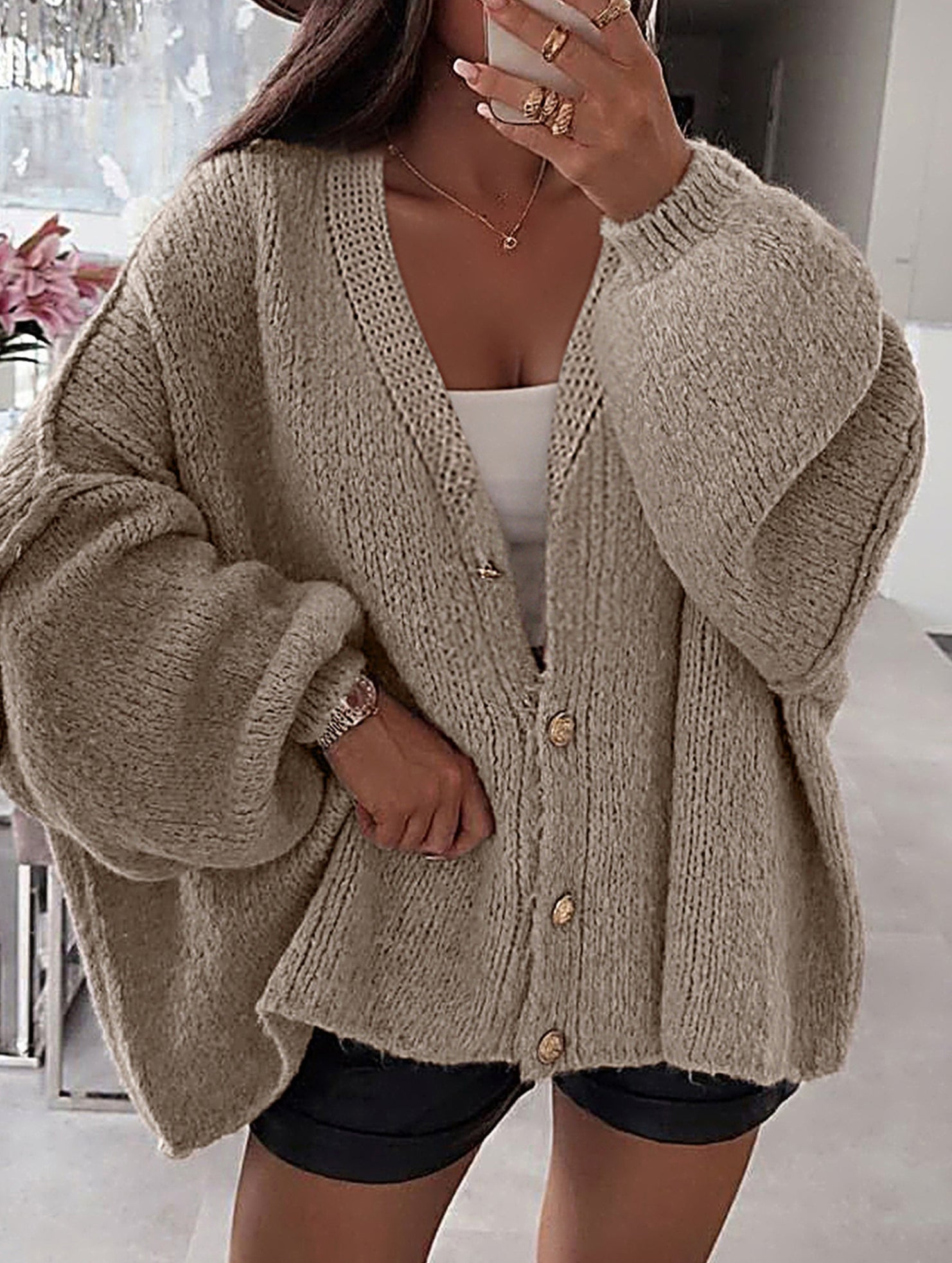 loose and relaxed v-neck knit cardigan