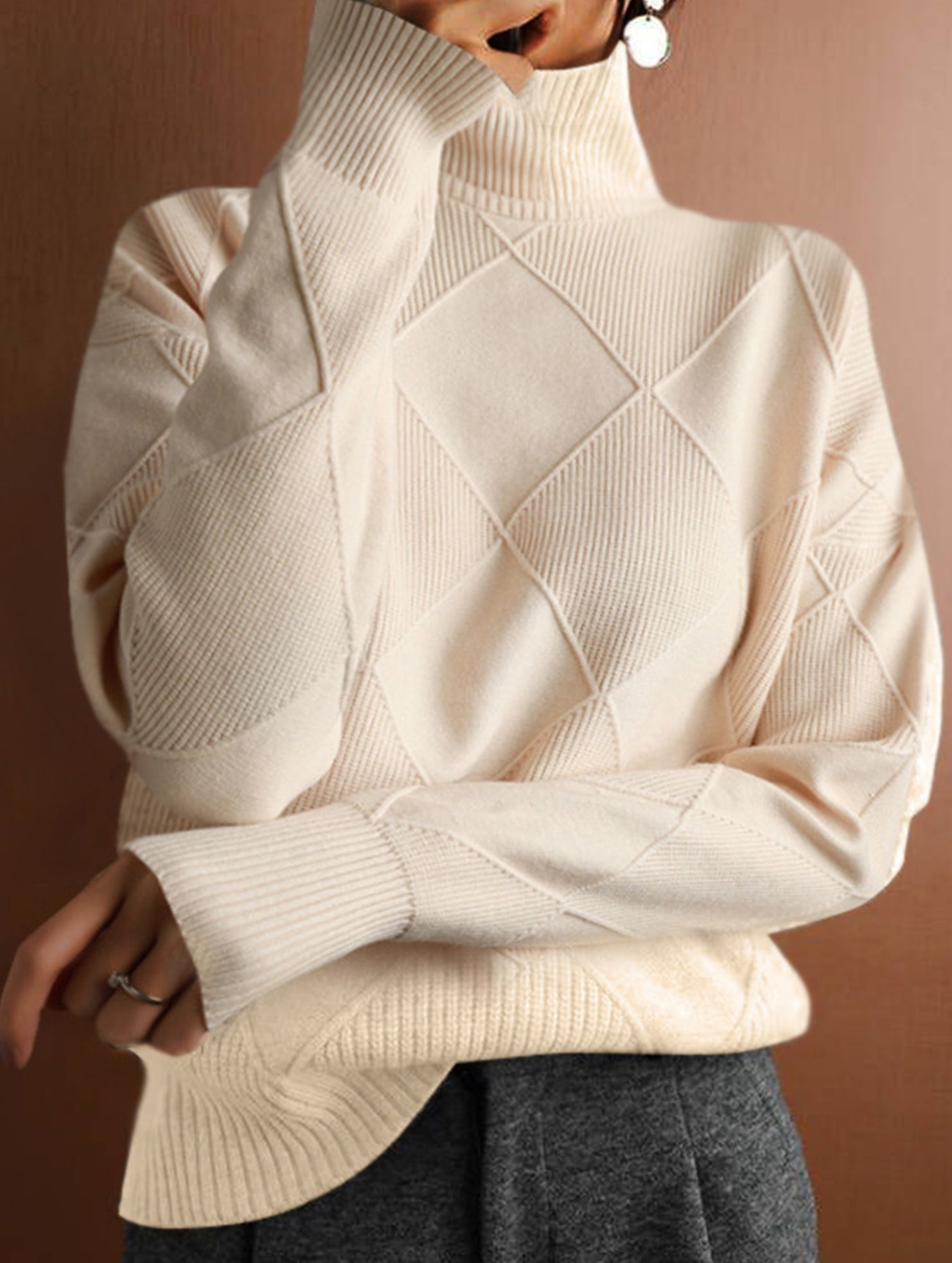 Versatile loose-fitting turtleneck warm sweater