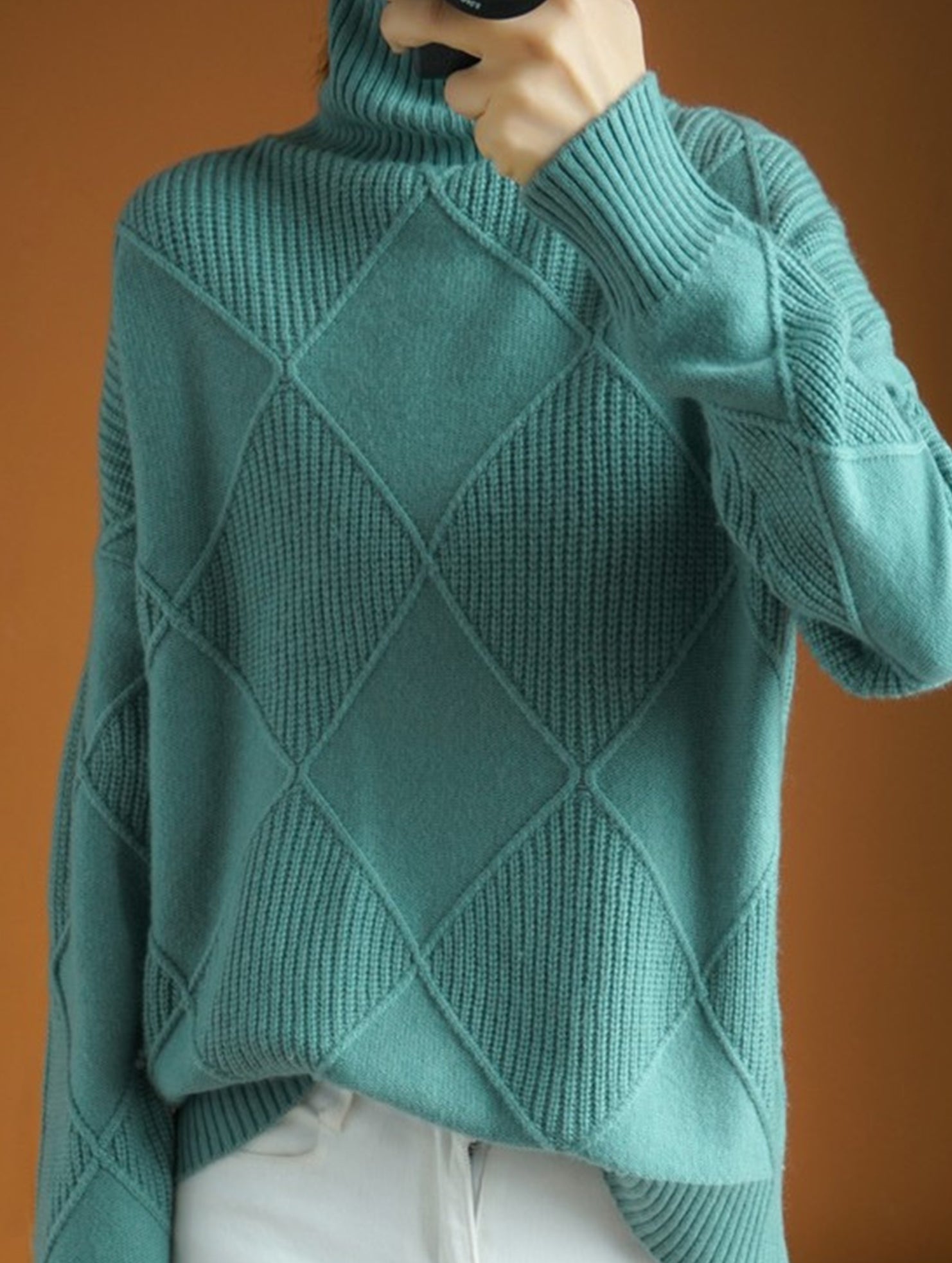 Versatile loose-fitting turtleneck warm sweater