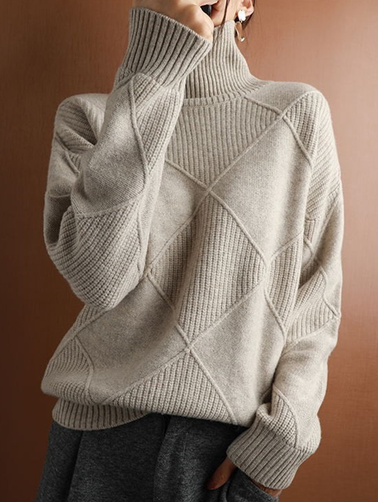 Versatile loose-fitting turtleneck warm sweater