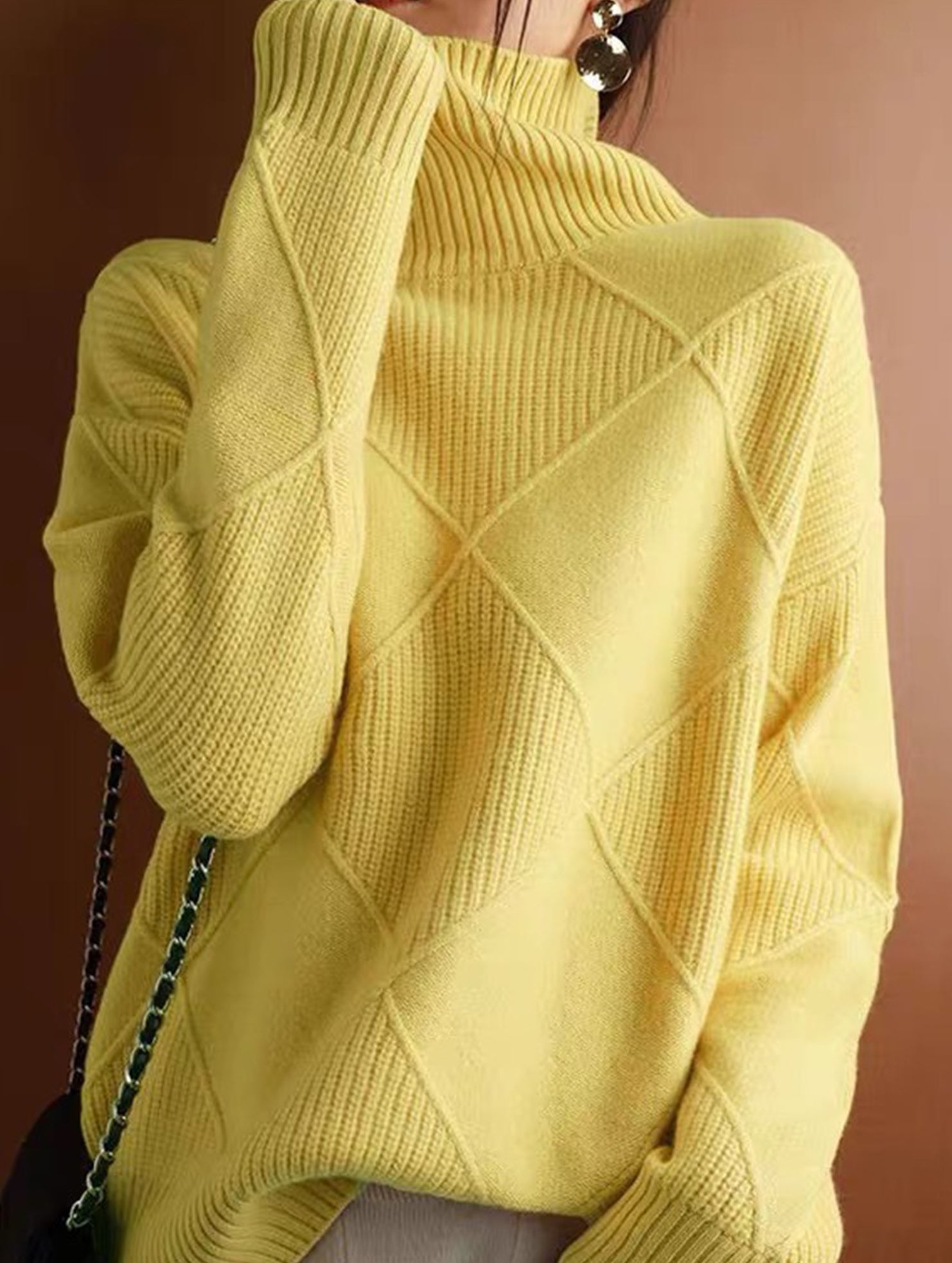 Versatile loose-fitting turtleneck warm sweater