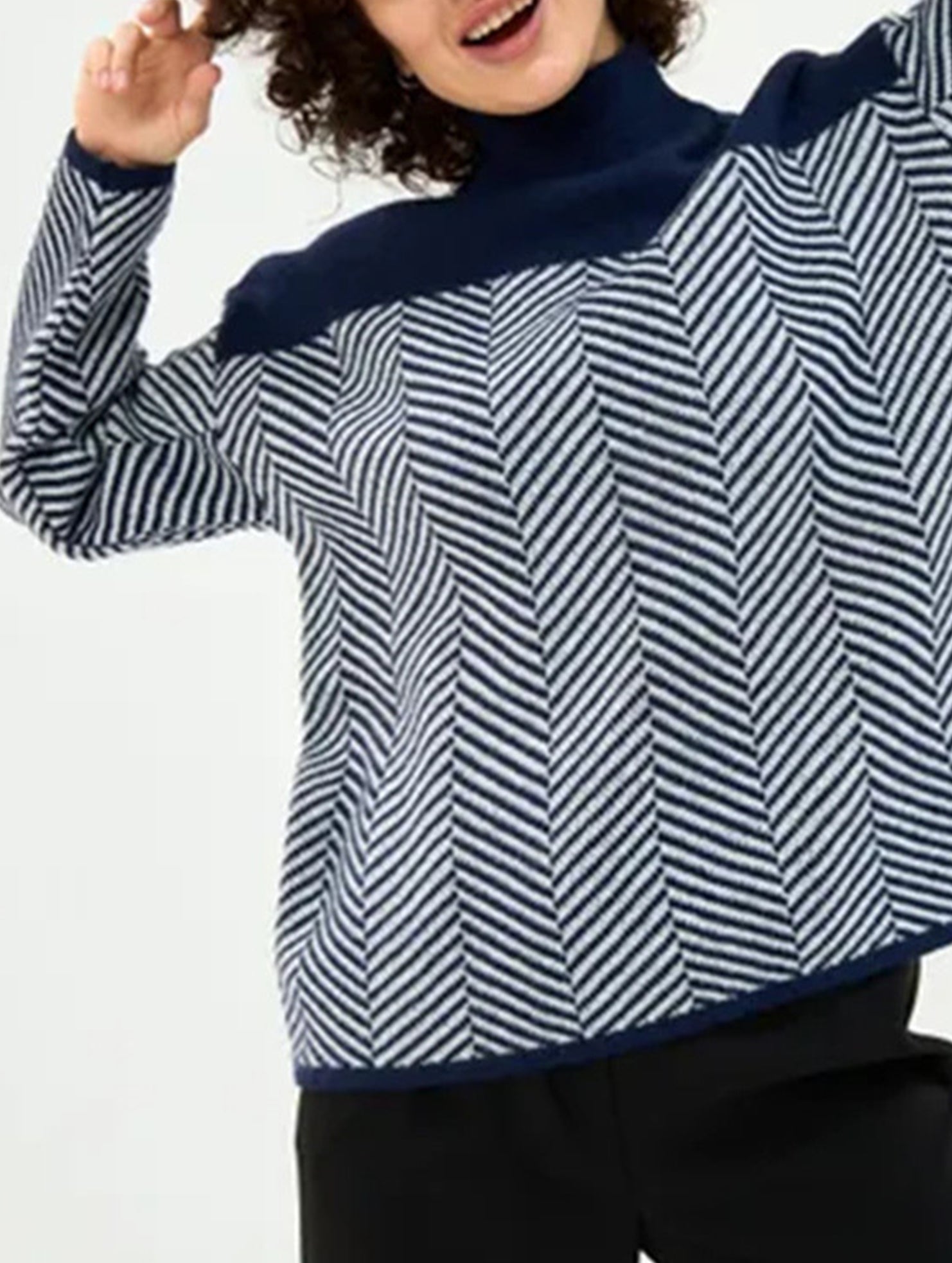 Striped warm and slimming sweater