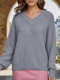 Solid color pullover V-neck sweater