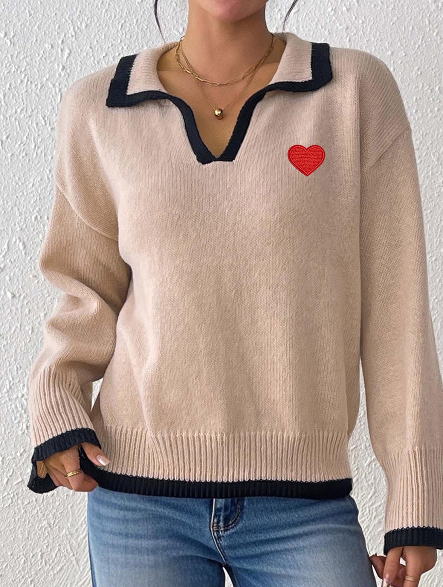 Collared color-blocked heart-patterned knit sweater