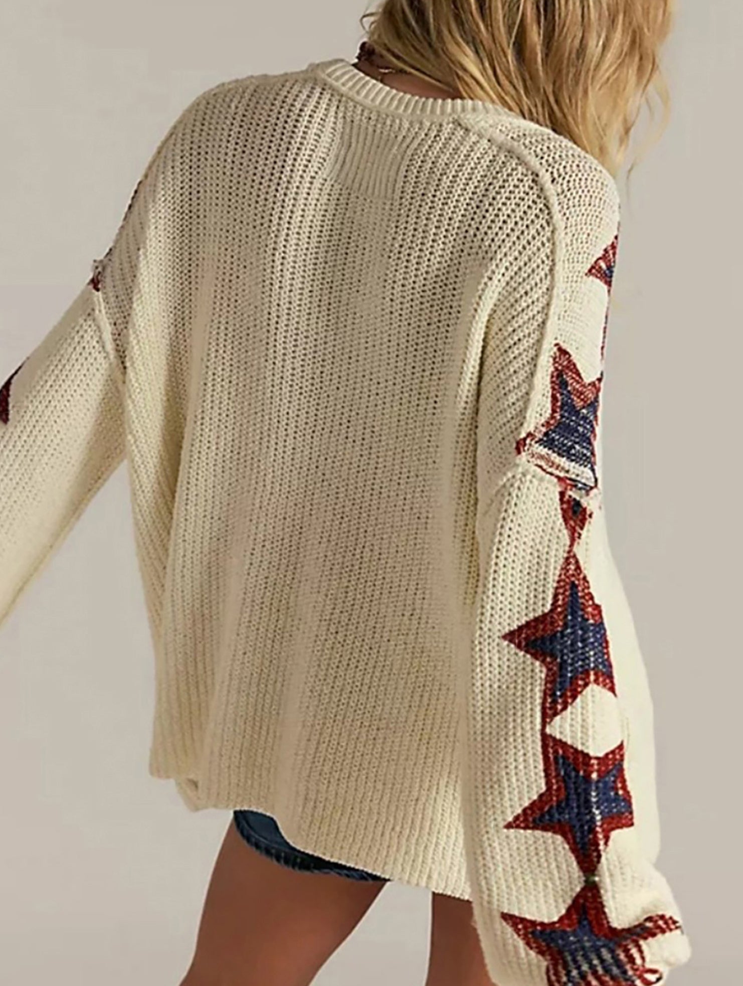 Loose-fitting long-sleeved V-neck knit sweater
