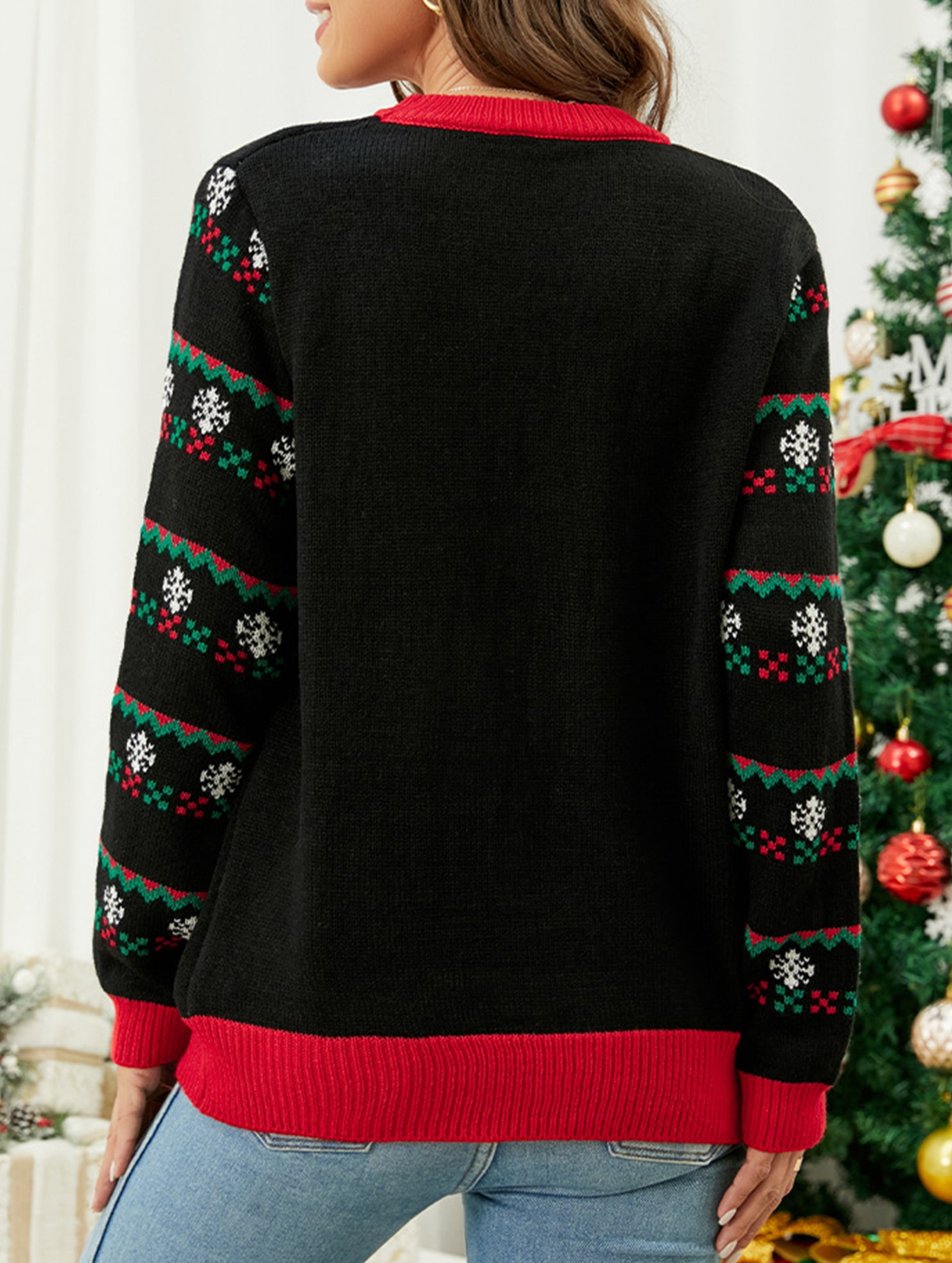Round neck Christmas tree jacquard knit sweater