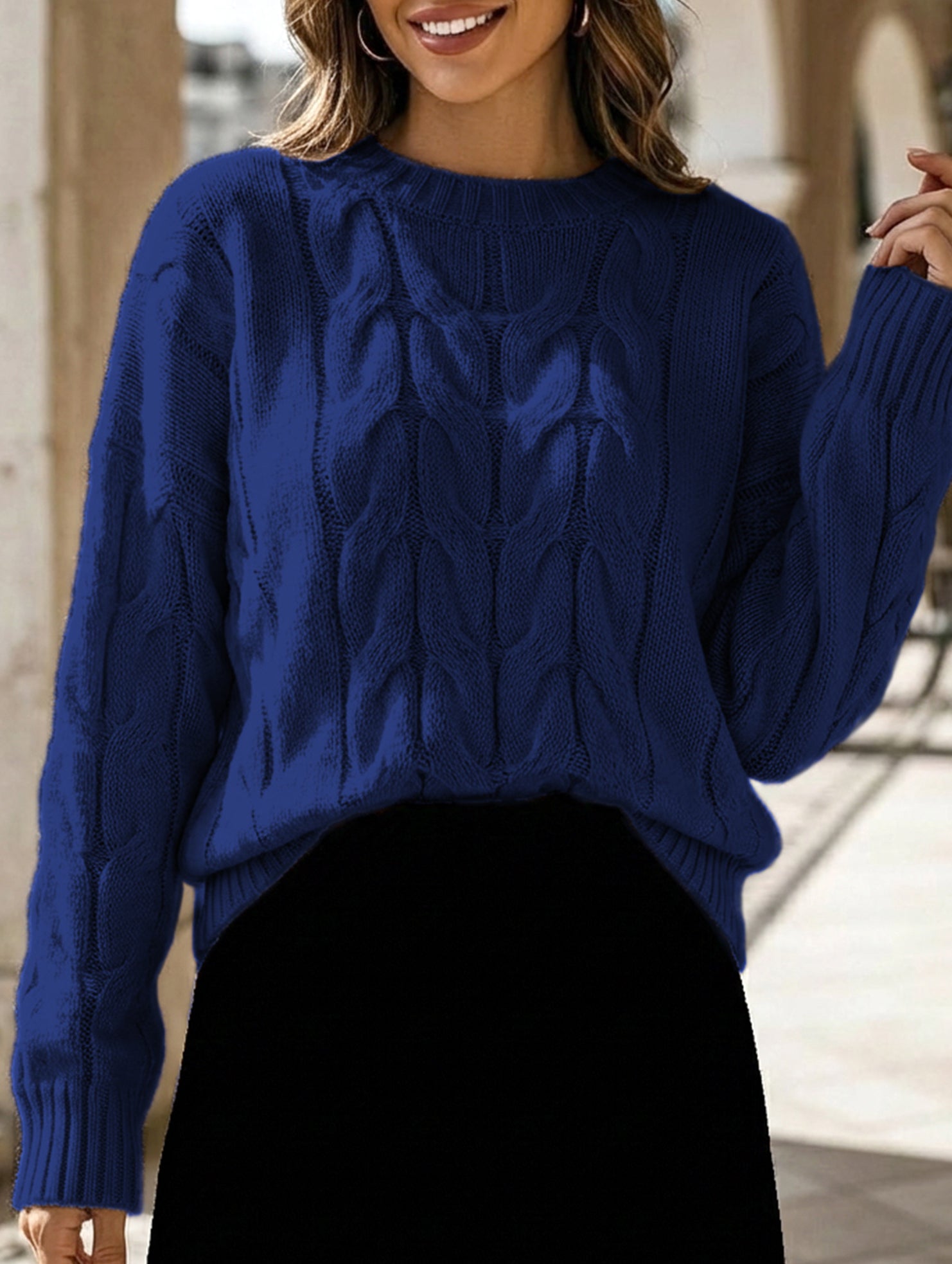 Versatile loose-fitting crew neck knit sweater