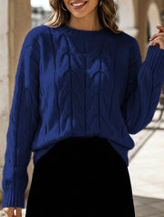 Versatile loose-fitting crew neck knit sweater