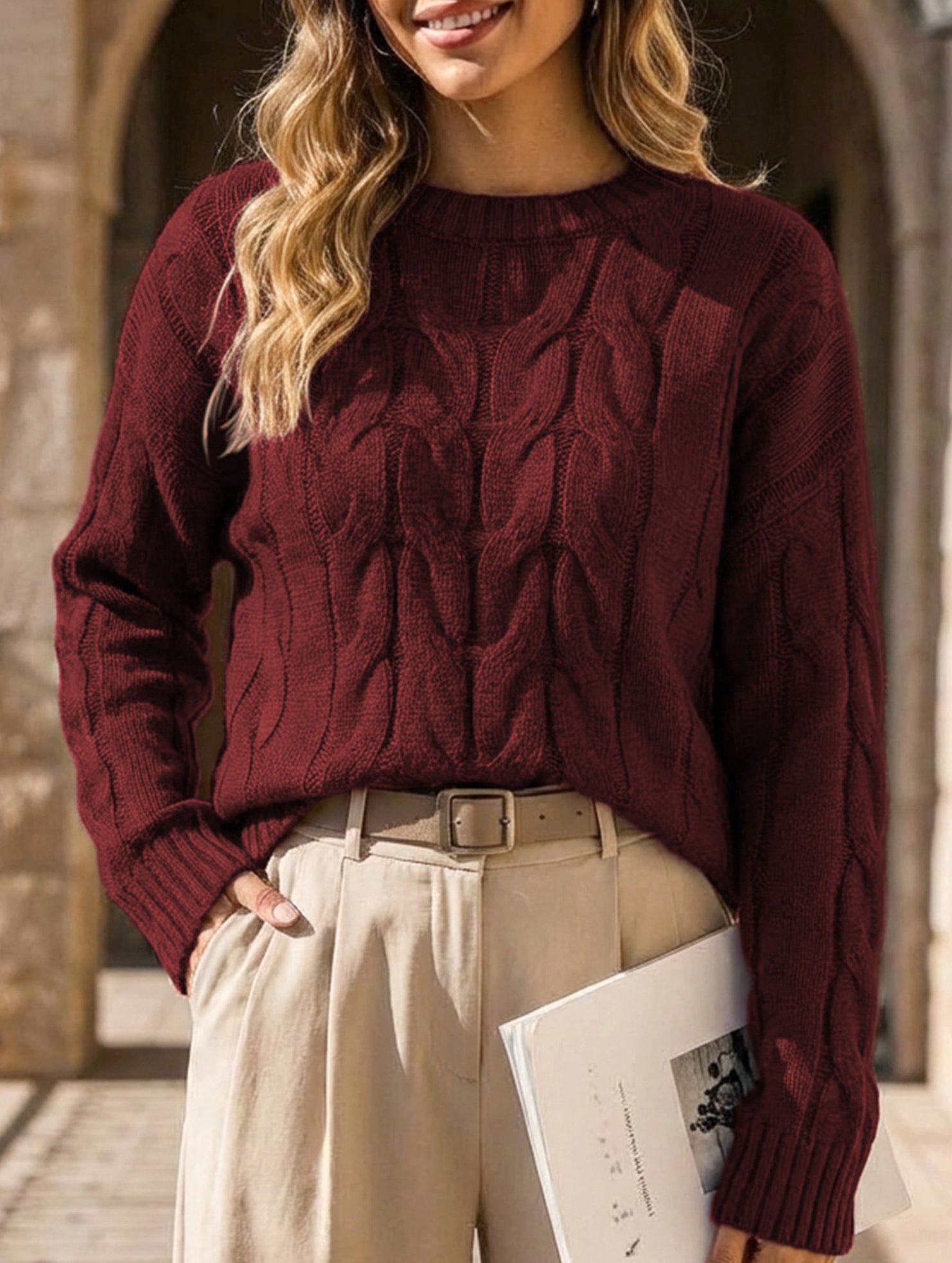 Versatile loose-fitting crew neck knit sweater